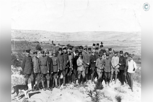 POLONYALI AKADEMİSYENDEN TARİHİ TESPİT: “SAVAŞLARIN HER CEPHESİNDE POLONYALILAR VARDI”