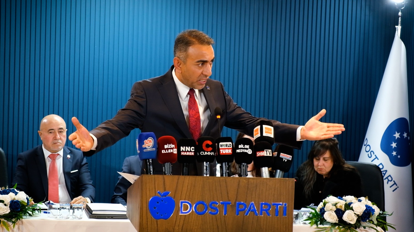 Dost Parti İlk Kongresini Gerçekleştirdi: “Ayrıştıran Değil Kucaklayan Siyaset” Vurgusu