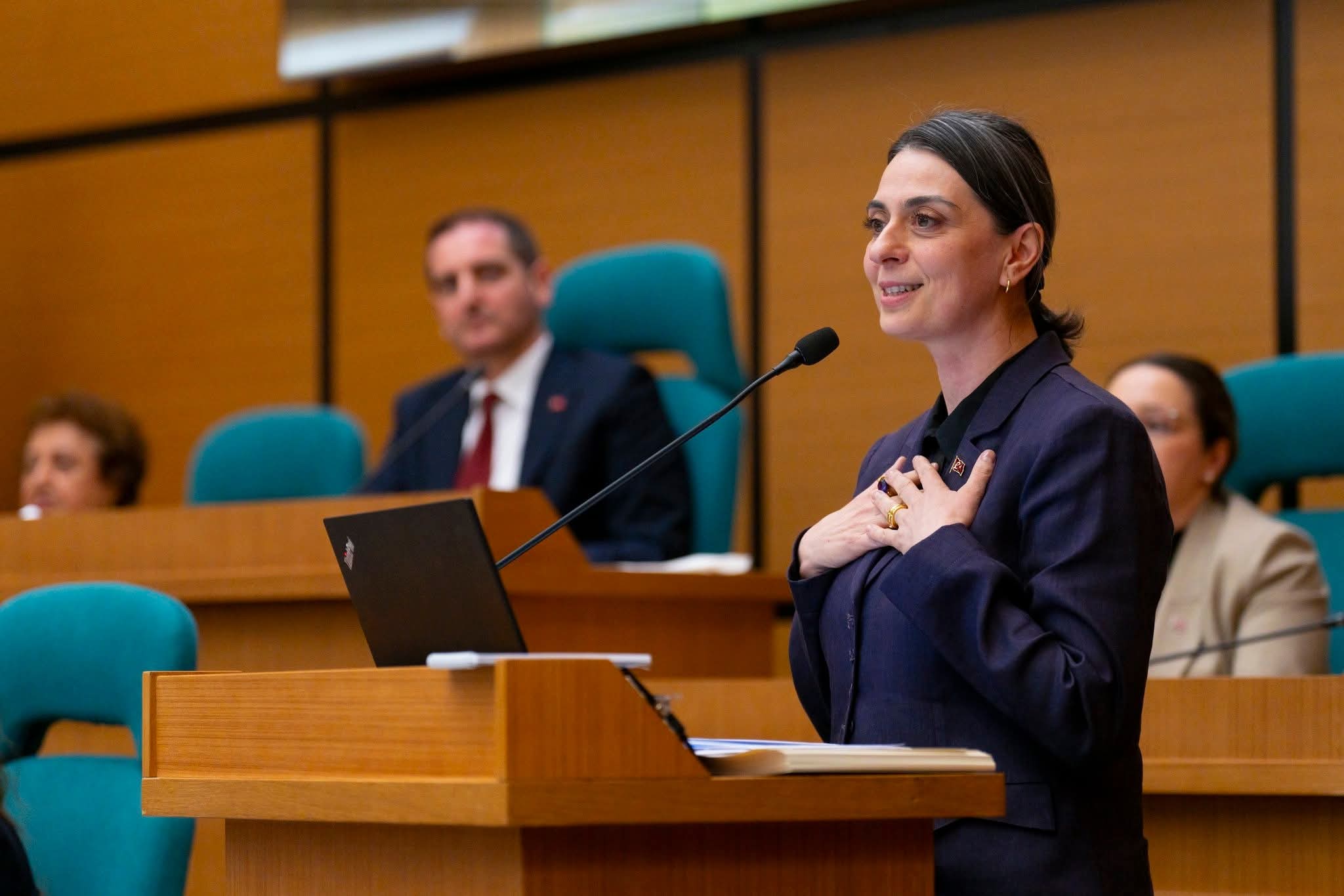 SİNEM DEDETAŞ: “ÜSKÜDAR İÇİN VAR GÜCÜMÜZLE ÇALIŞMAYA DEVAM EDİYORUZ”