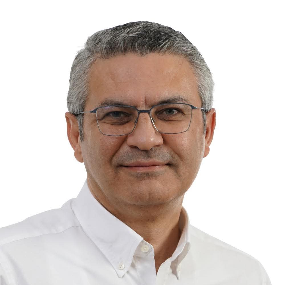 CHP’li Oğuz Kaan Salıcı’dan Macaristan Seçimleri İçin Tebrik Mesajı