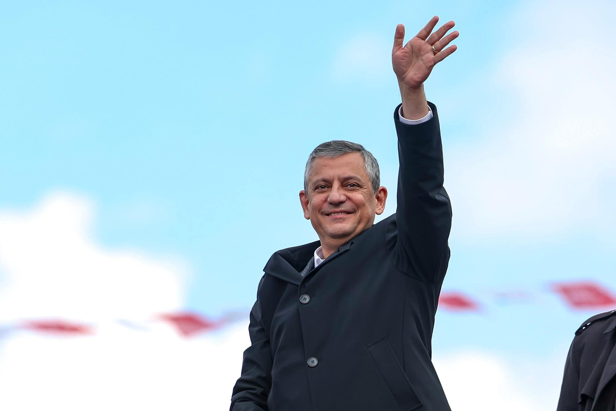 Nevşehir’de Siyasi Mesajlar Sertleşti: Özgür Özel “Bu Düzen Değişecek” Dedi