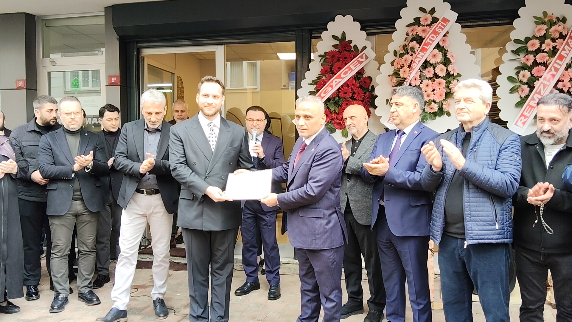 Çekmeköy’de Genç Girişimci Berat Yüce’den Örnek Açılış: Peygamber Mesleği Yeni Nesille Buluştu