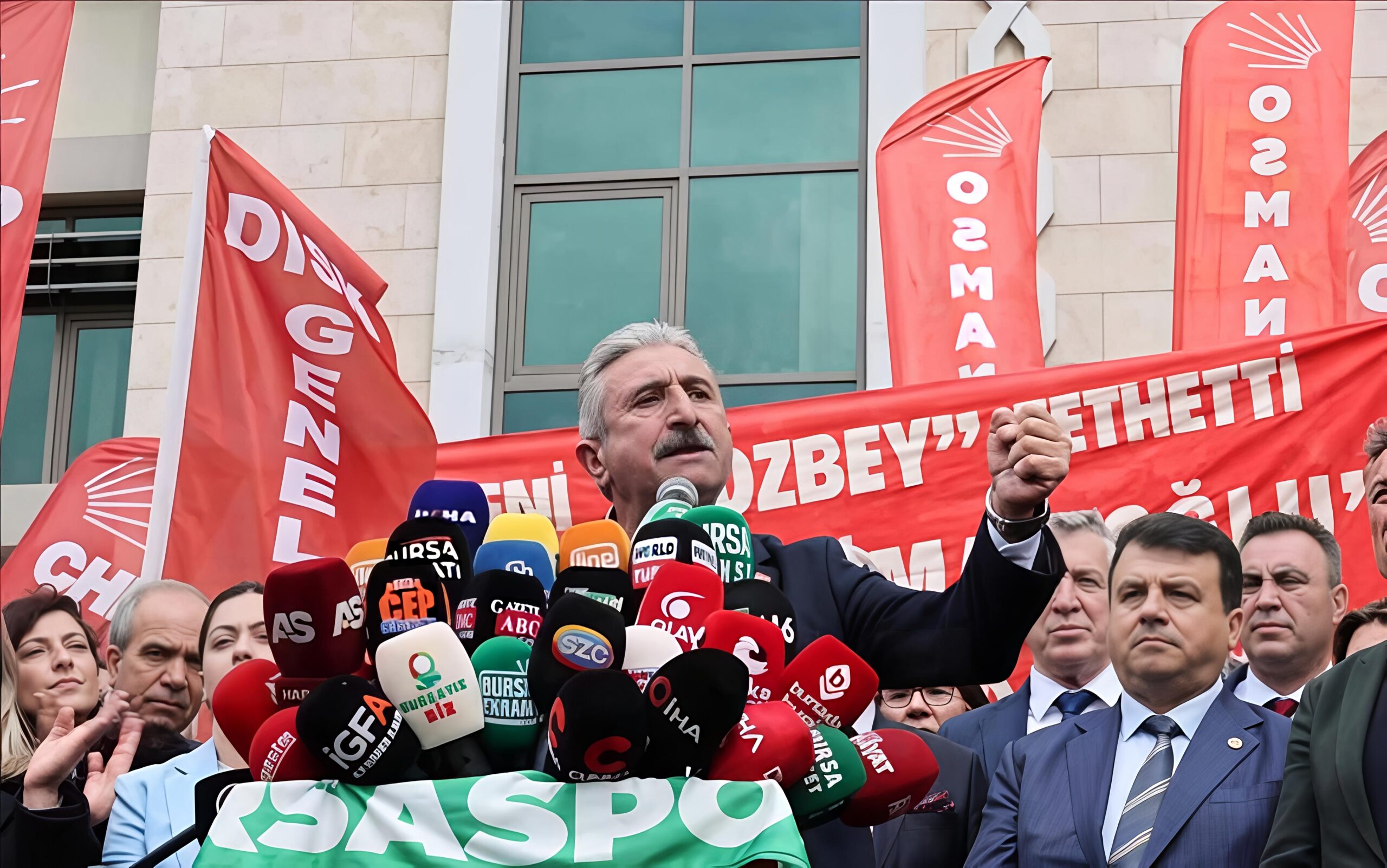 CHP Bursa İl Başkanı Nihat Yeşiltaş’tan Çağrı: “İrademize Sahip Çıkmak İçin Belediye Önüne!”
