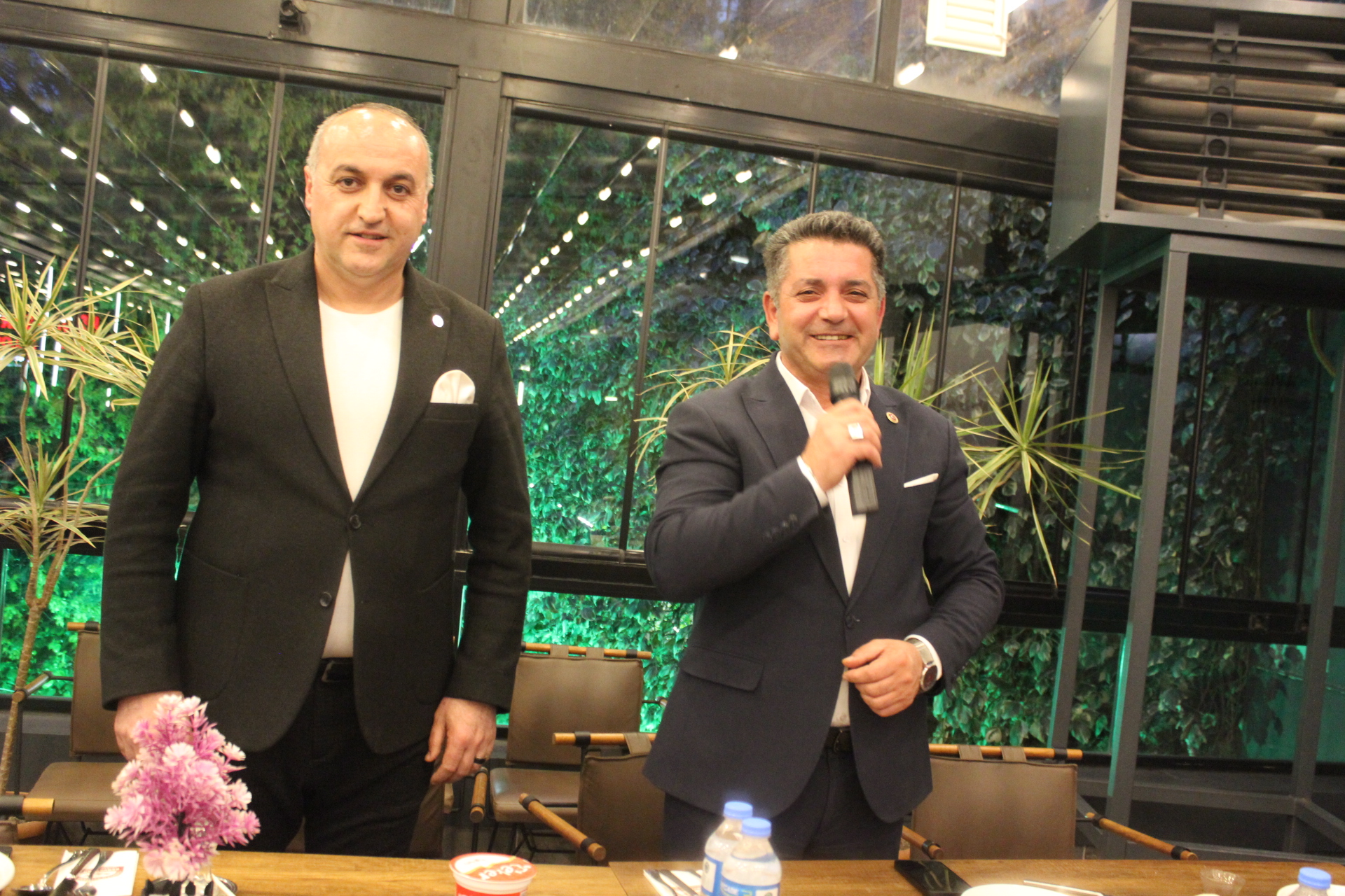 Çekmeköy’de Gönül Köprüsü: Muhtarlar ve Hayırseverler Kaz Yemeğinde Buluştu