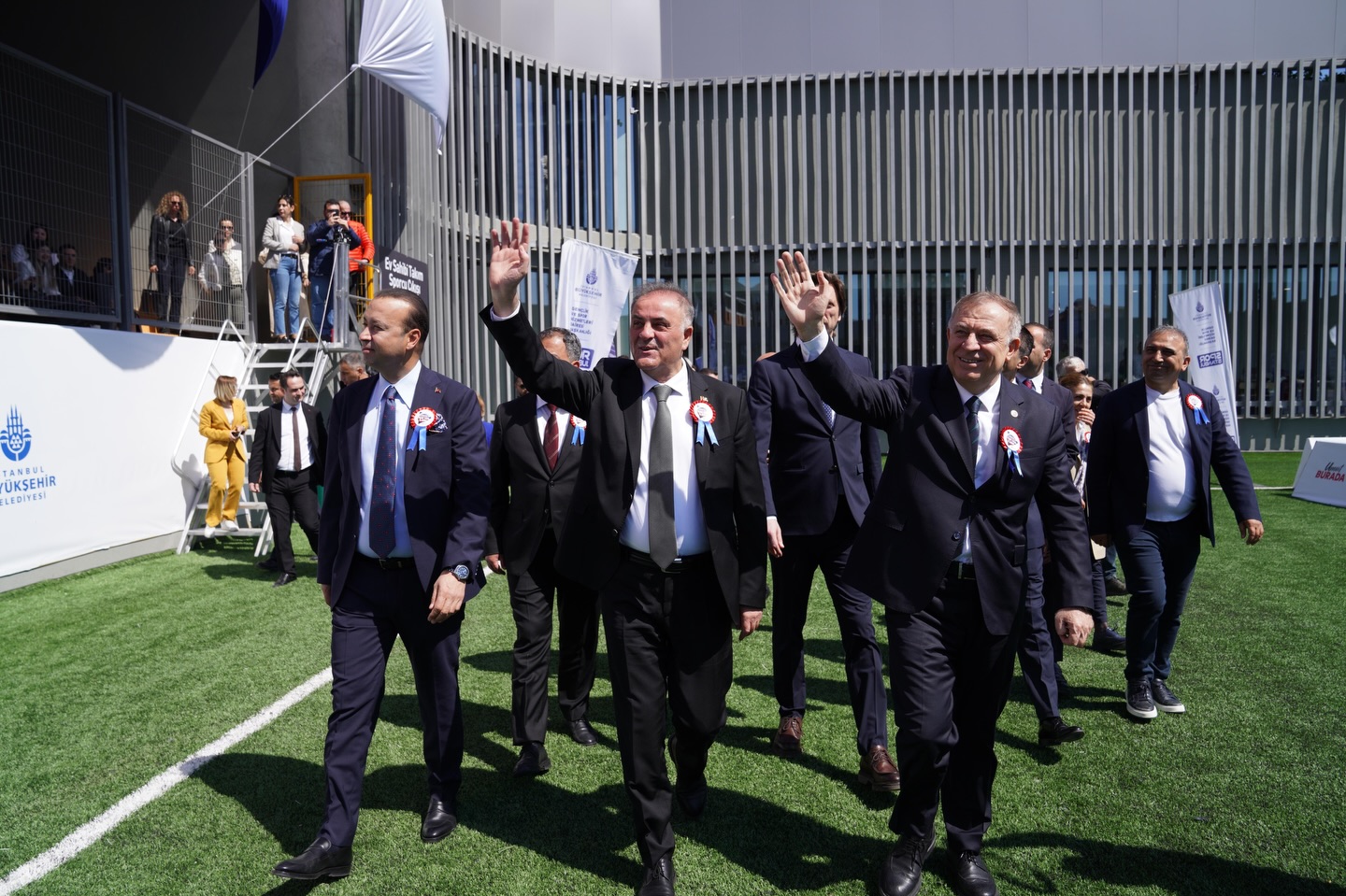 Bahçelievler’e Dev Yatırım: 23 Nisan Milli Egemenlik Stadı Açıldı