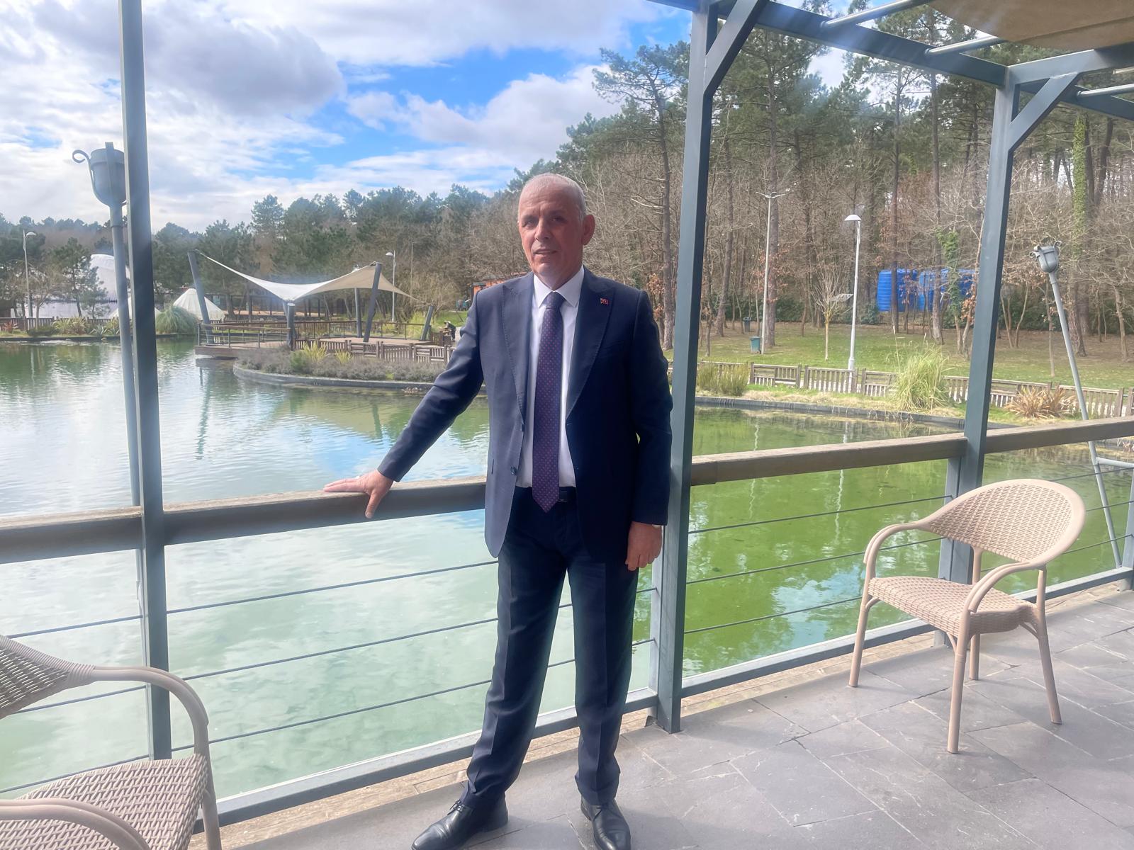 SİYASETTE DENGELER DEĞİŞİYOR: HAKKI DEMİR SAHAYA DÖNÜYOR!