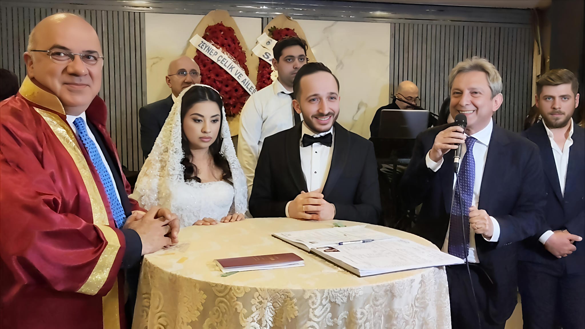 ÇEKMEKÖY’DE YILIN DÜĞÜNÜ: BEKİR ÇELİK VE SÜMEYYE POLAT BİR ÖMRE “EVET” DEDİ!