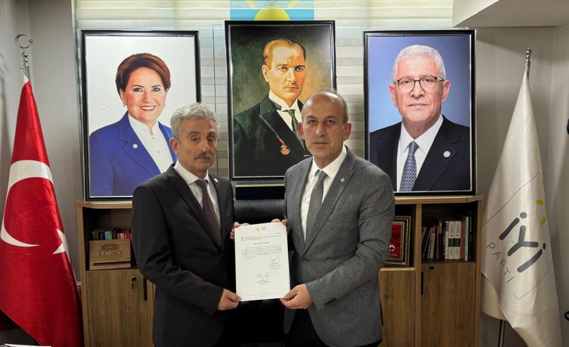 İYİ Parti Bursa Teşkilatında Yeni Dönem: Osmangazi ve Nilüfer’de Bayrak Değişimi