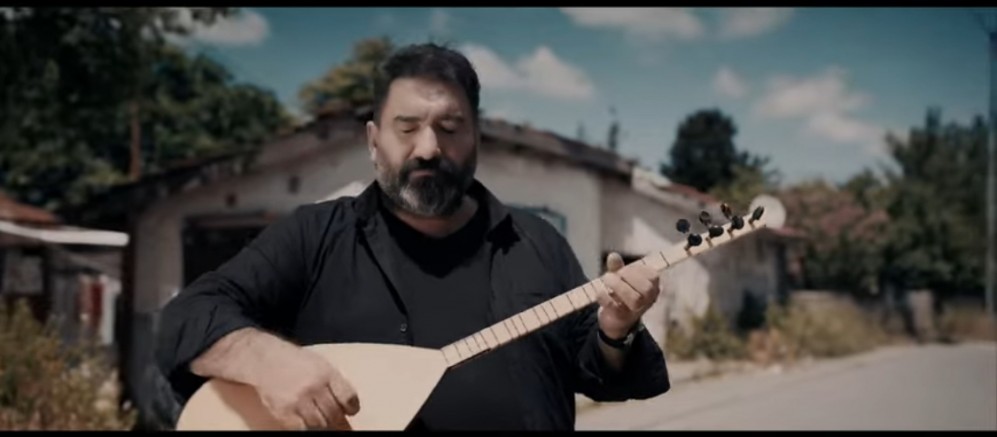YETER ARTIK! SİNAN KUTLUCAN’DAN SİLAHLANMAYA KARŞI "VİCDAN" ÇIĞLIĞI: "YİĞİDİM OY ASLANIM OY"