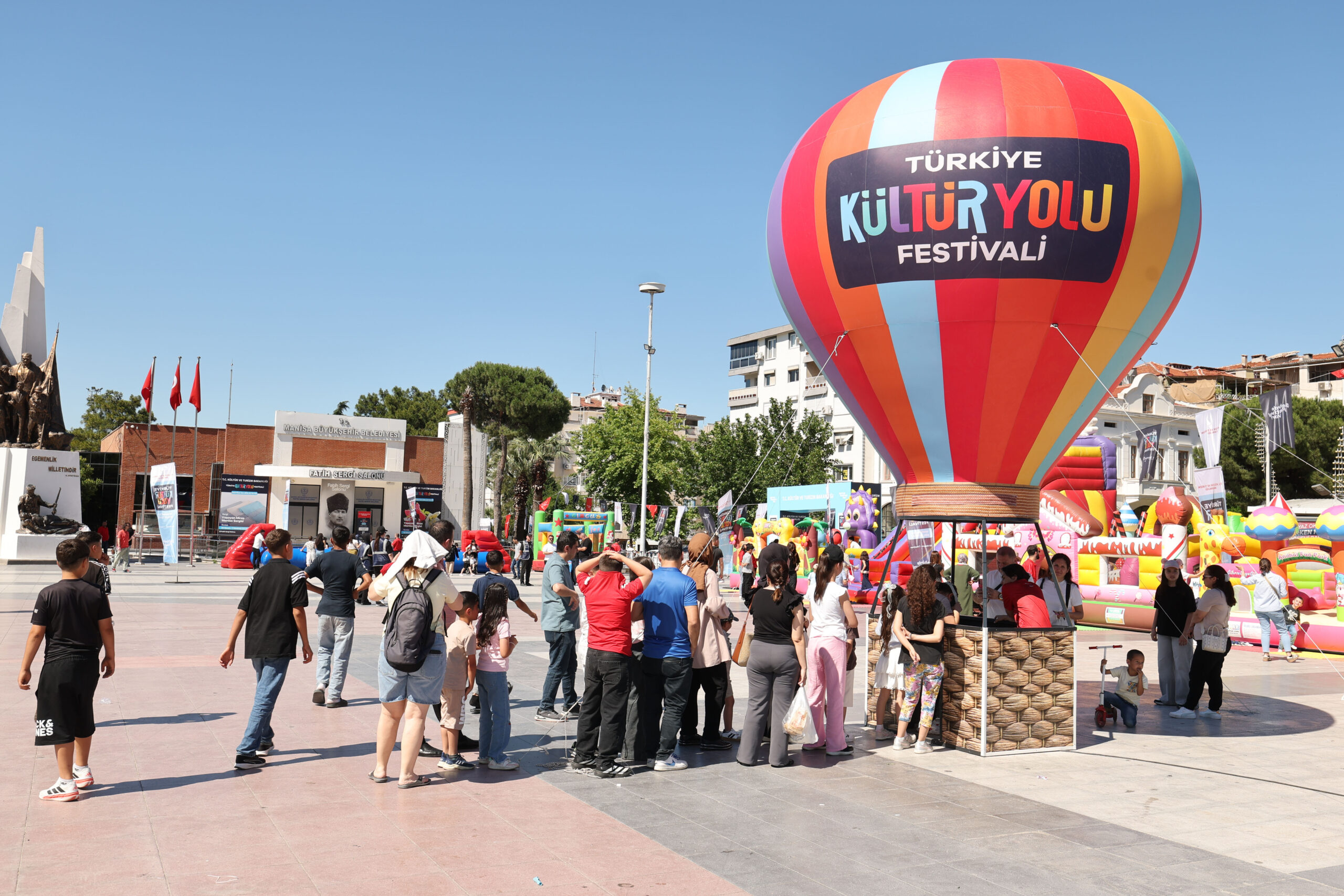 Manisa Kültür Yolu Festivali Sanat ve Kültürle Coşkulu Başladı