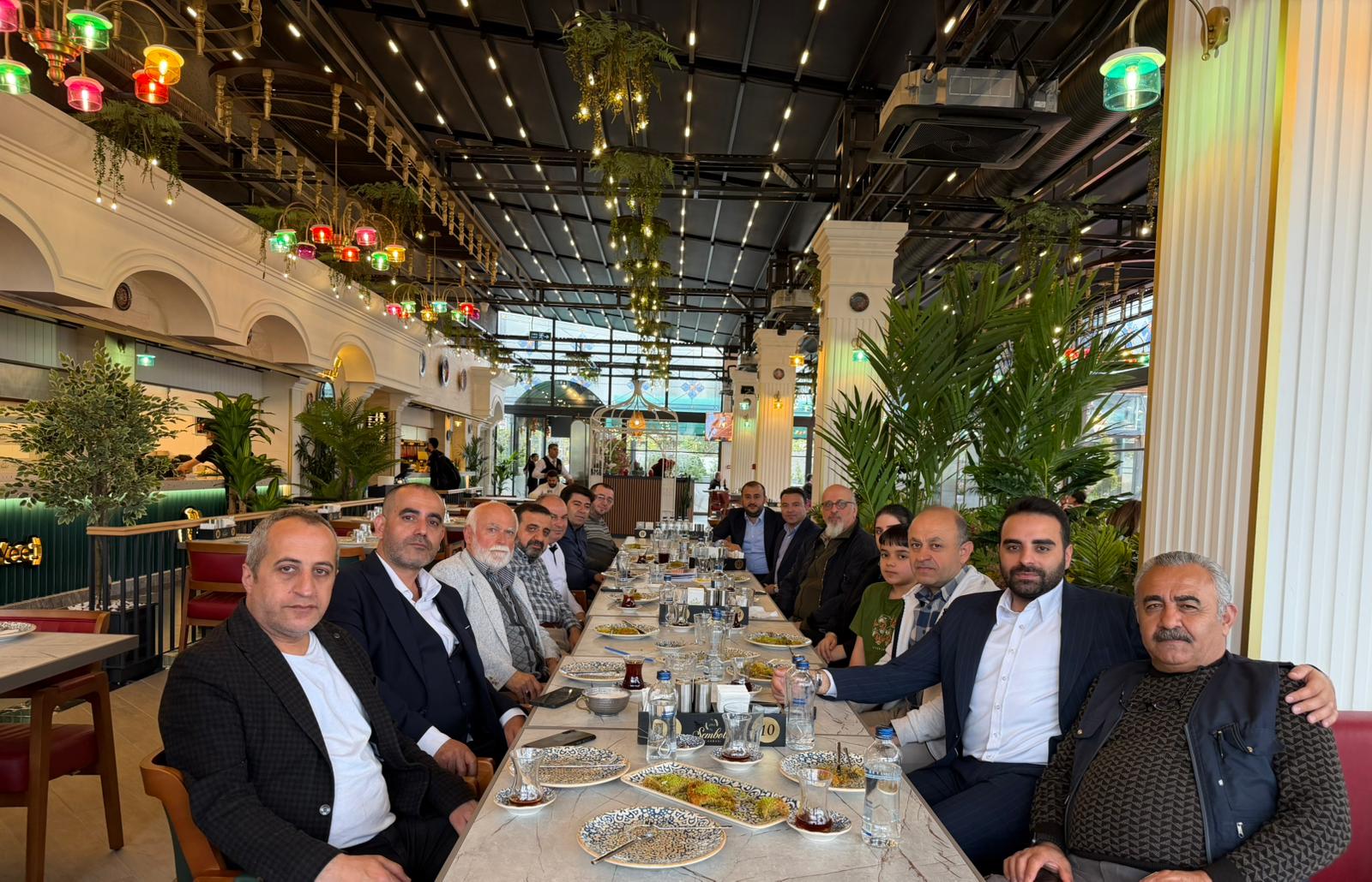 Urfa’nın Eşsiz Lezzetleri Artık Çekmeköy’de: Sembol Ocakbaşı Kapılarını Açtı!