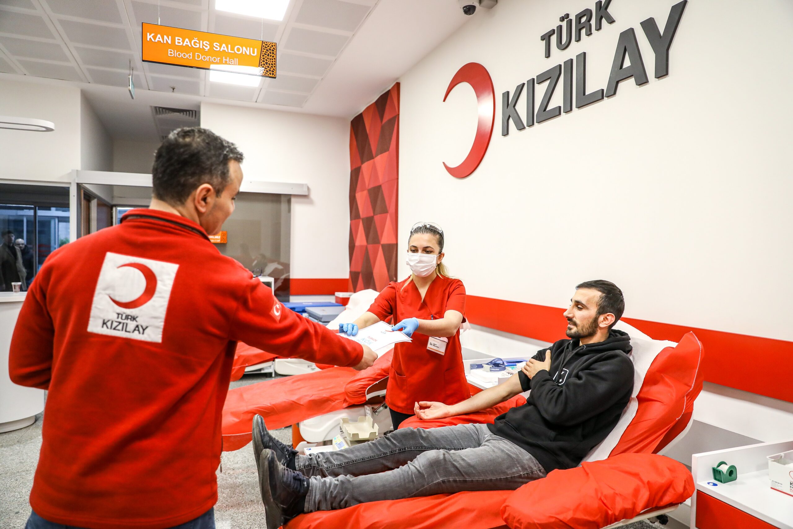 Türk Kızılay’dan Dünya Gönüllü Kan Bağışçıları Günü Mesajı: İlk 5 Ayda 1 Milyon 246 Bin Ünite Kan Bağışı Toplandı