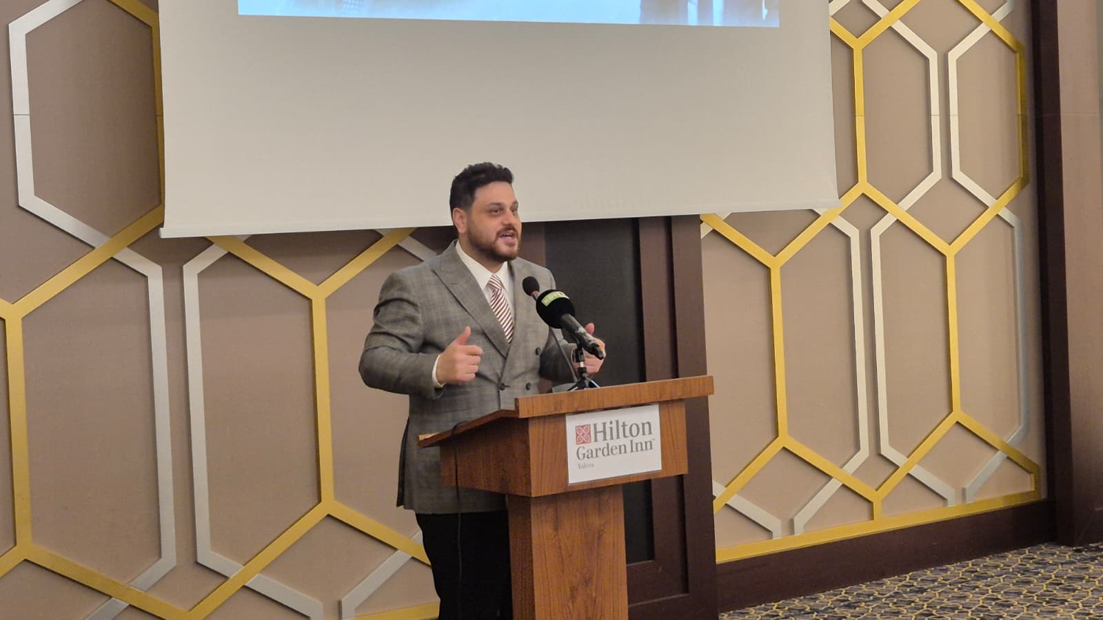 Hüseyin Baş Yalova'dan İktidara Yüklendi: “Bu Milletin 5 Bin Yılda Elde Ettiği En Büyük Kazanım Cumhuriyettir”