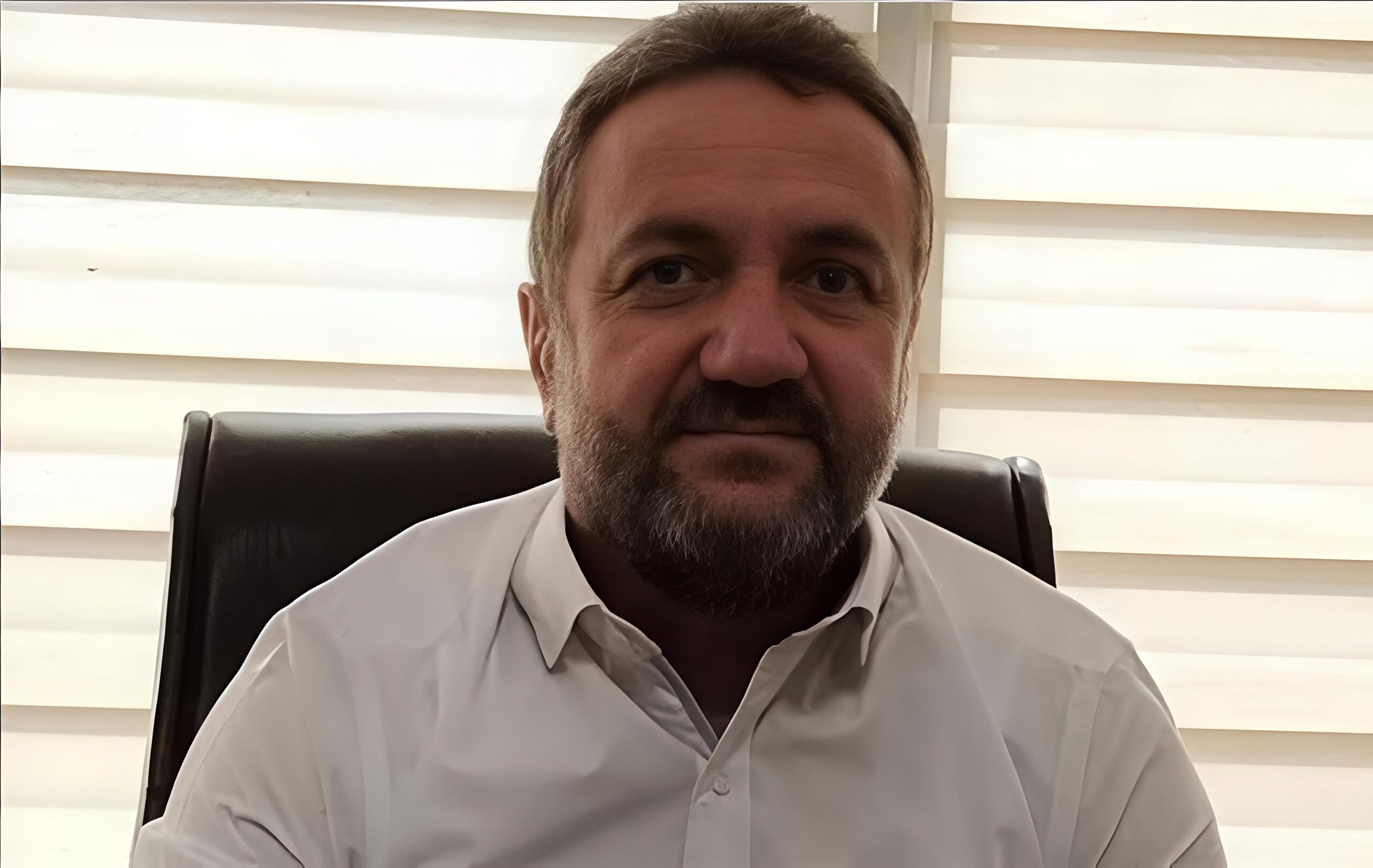 Çekmeköy Belediye Meclis Üyesi Soner Çiçekli’den Öğrencilere Karne Tebriği