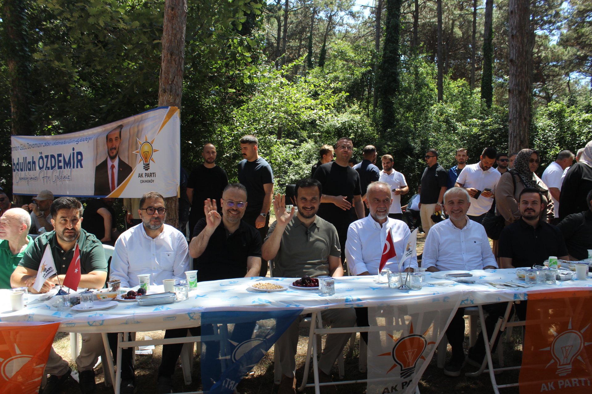 AK PARTİ ÇEKMEKÖY’DE PİKNİK ŞÖLENİ: TAŞDELEN MESİRE ALANI’NDA YOĞUN KATILIM