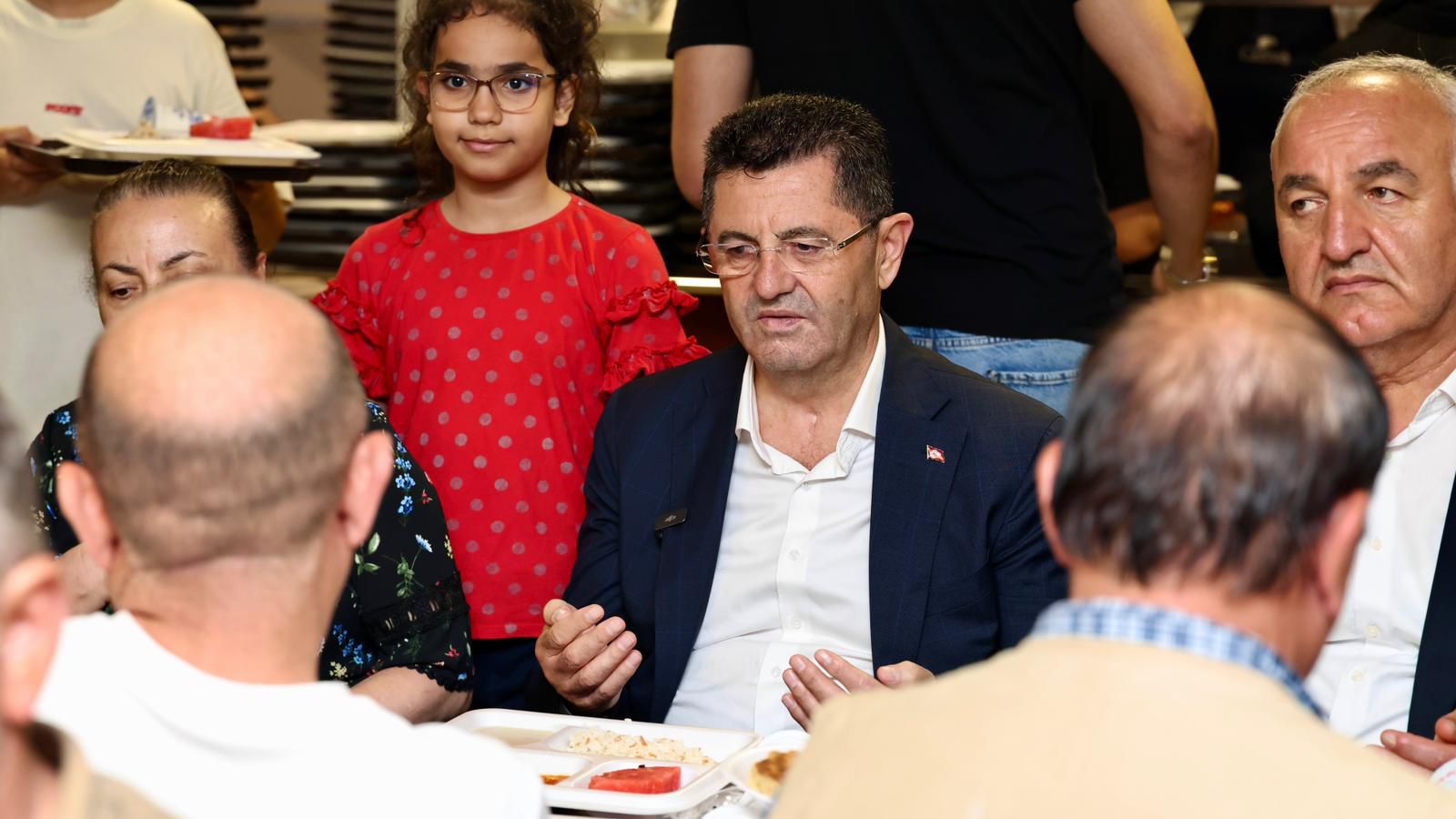Kerbela’nın Mirası Aynı Sofrada Yaşatıldı: Çekmeköy’de Aşura Günü’nde Birlik ve Kardeşlik Buluşması