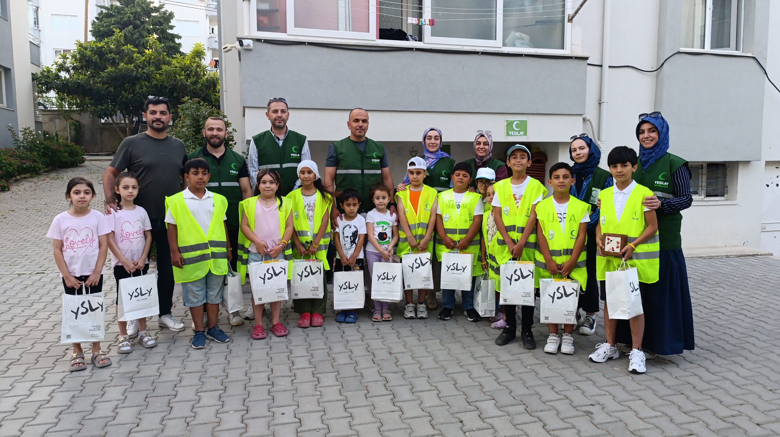 Amasya'da Minik Yeşilay Gönüllülerinden Örnek Hareket