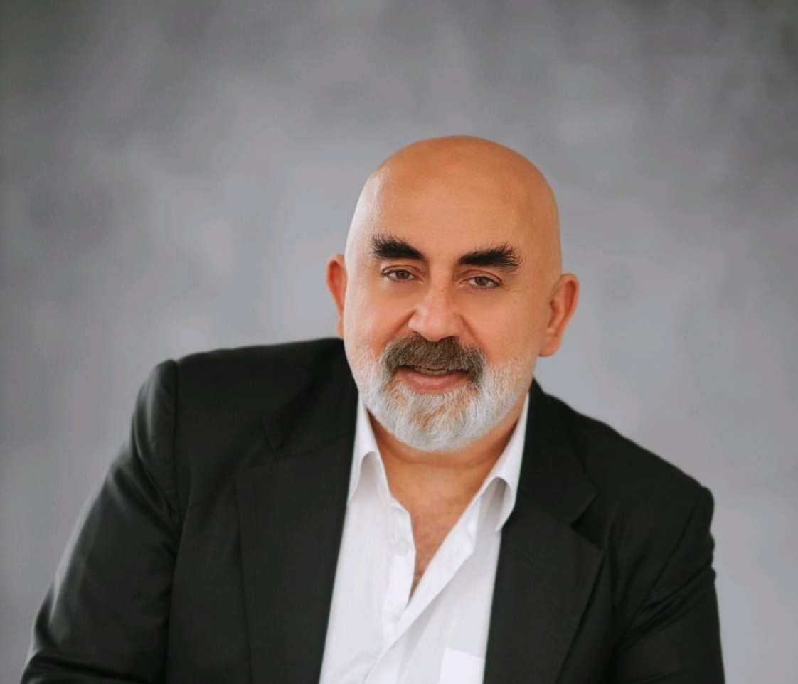 Ali Ekber Gül'den Türkü Severlere 12 Eserlik Albüm Sürprizi