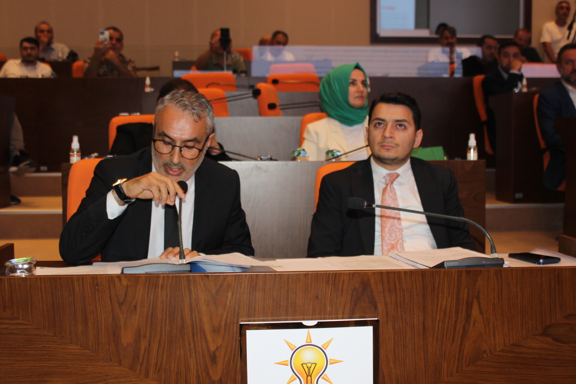 Çekmeköy Belediye Meclisi'nde 15 Temmuz Vurgusu: Osman Nuri Taşkın'dan "Milli İrade" ve "Birlik" Mesajı