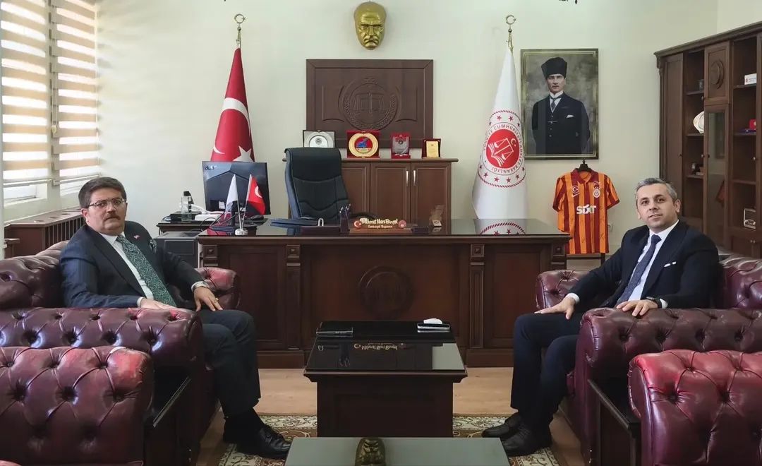 Zile Kaymakamı Önder Koç’tan Cumhuriyet Başsavcısı Mehmet Nuri Bingöl’e İade-i Ziyaret