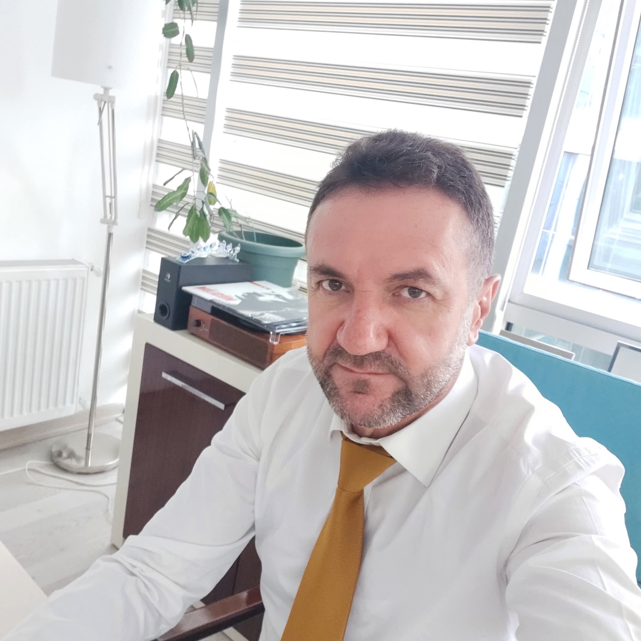 Çekmeköy Belediyesi Bağımsız Meclis Üyesi Soner Çiçekli’den Dikkat Çeken Açıklama: “Kamu İzne Çıkmaz”