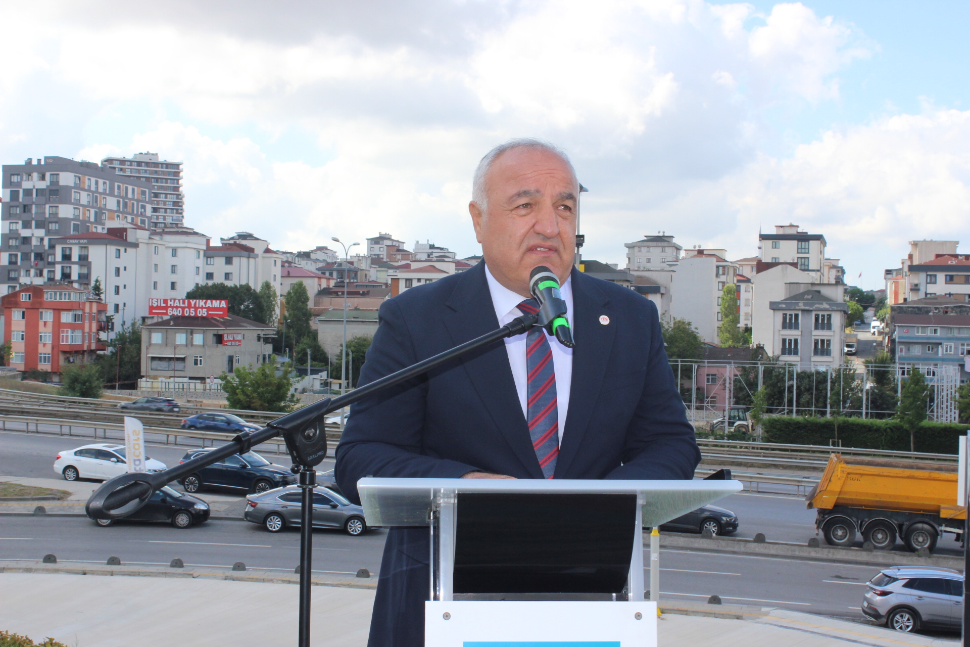 YENİ Parti’li Arslan Çekmeköy’de konuştu: “Gençler, bu büyük zaferin emanetçilerisiniz”