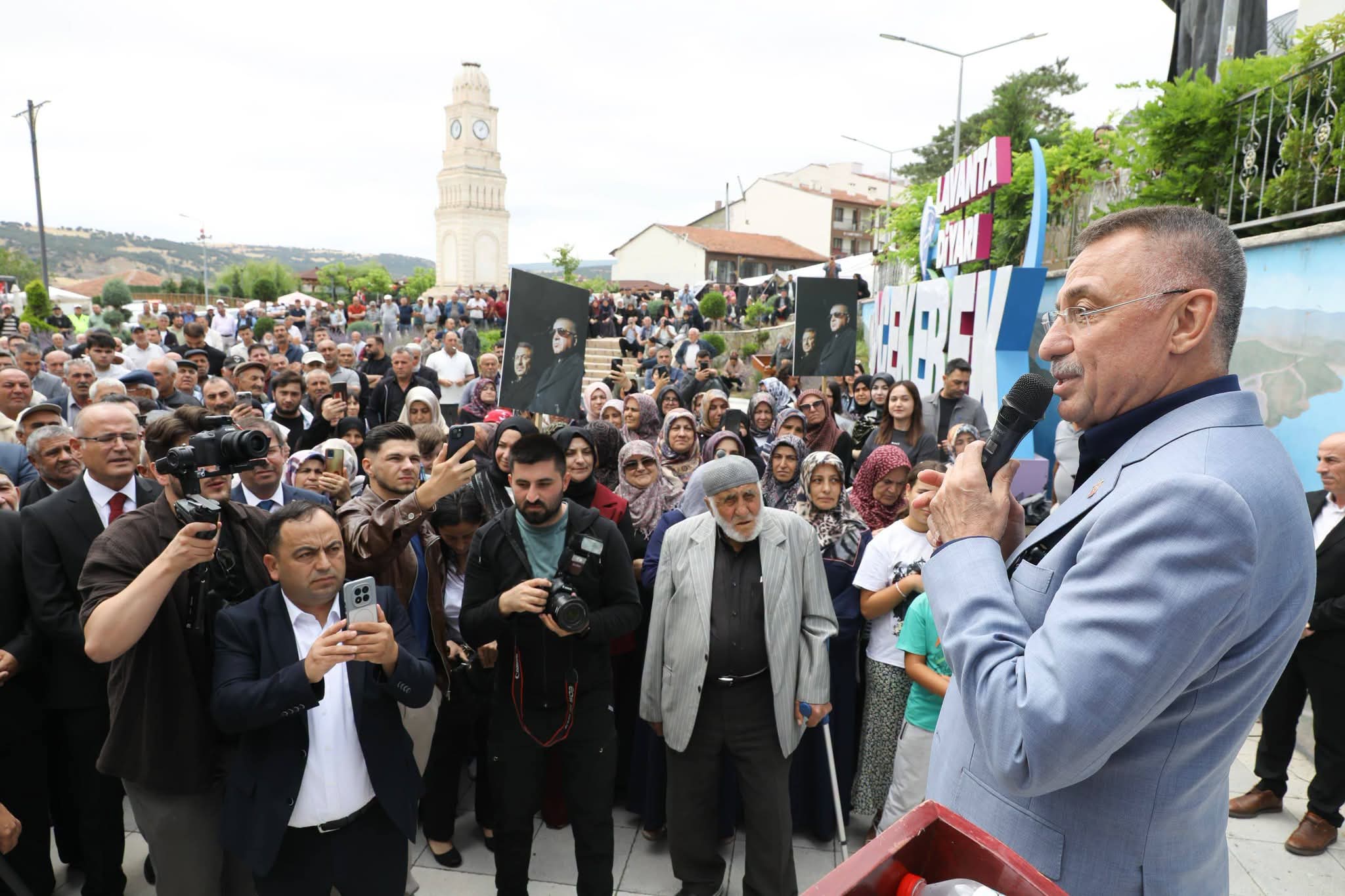 Cumhurbaşkanı Sistemi’nin İlk Cumhurbaşkanı Yardımcısı Fuat Oktay’ın Çekerek Ziyareti Büyük İlgi Gördü