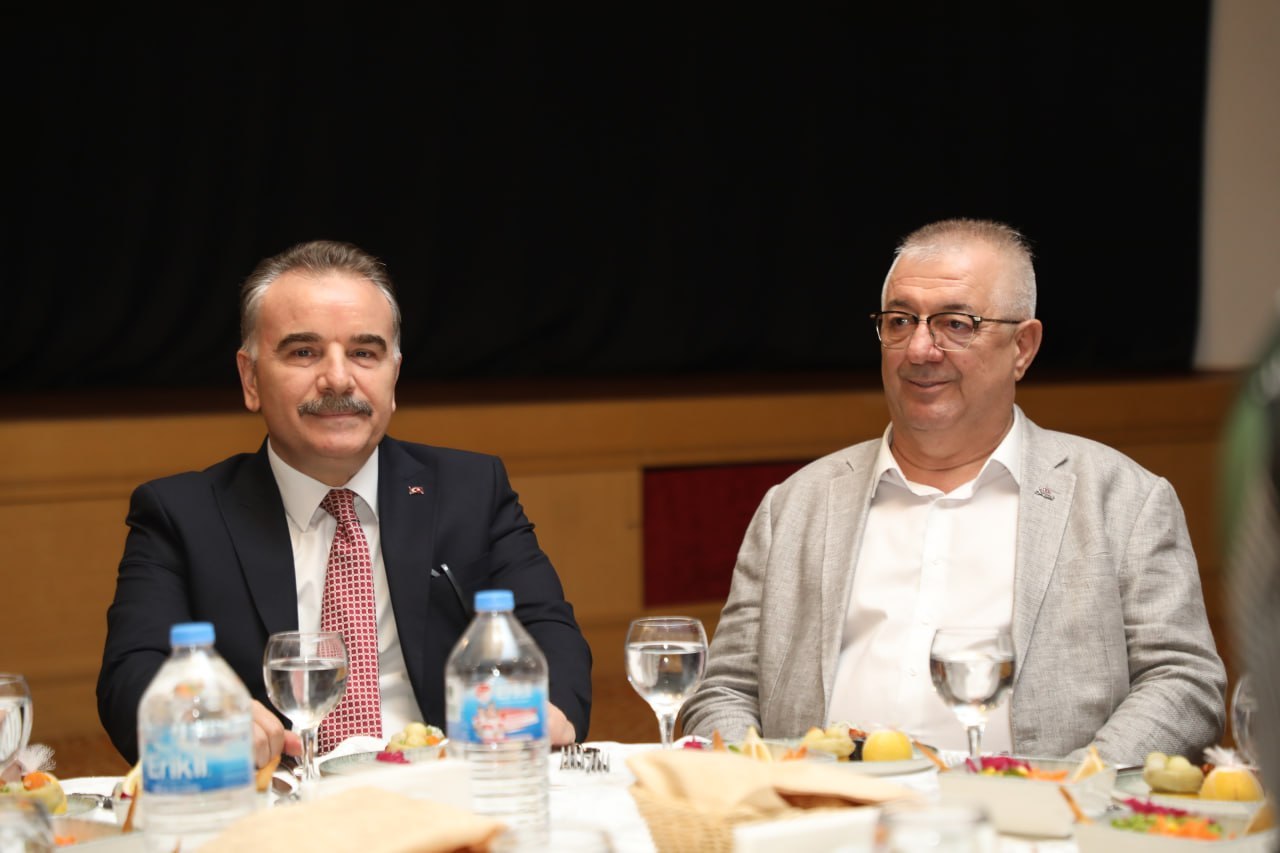 Edremit’te Kaymakam Ahmet Odabaş’a Duygu Dolu Veda Gecesi