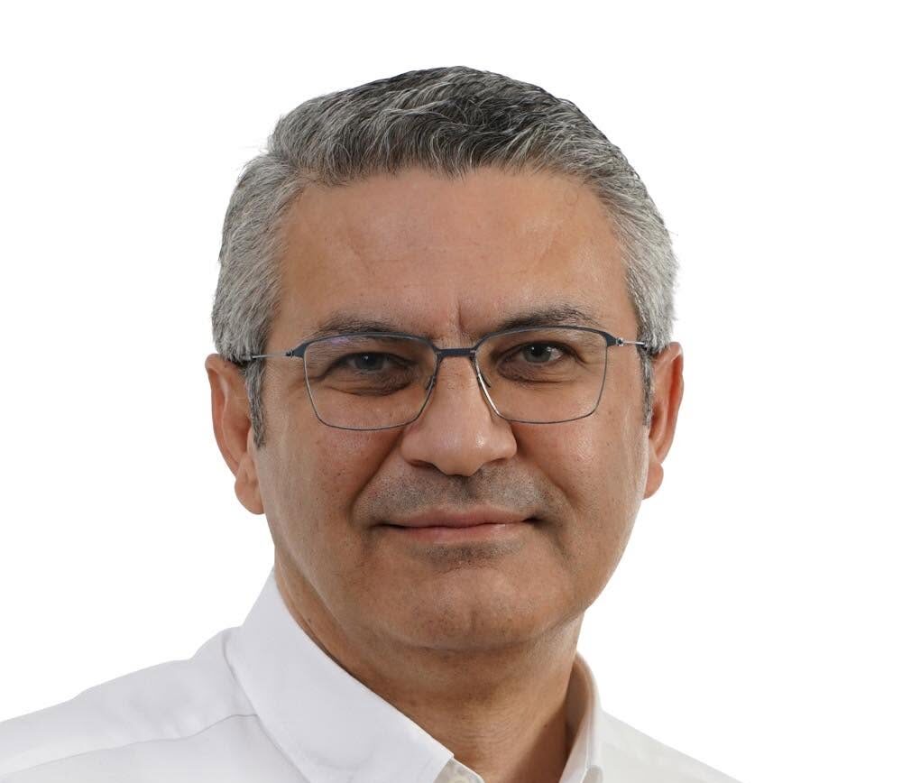 Oğuz Kaan Salıcı'dan CHP'den AK Parti'ye Geçişlere Sert Tepki: "Bölünmüyoruz, Dağılıyoruz Derken Bunu Kastetmiştim"