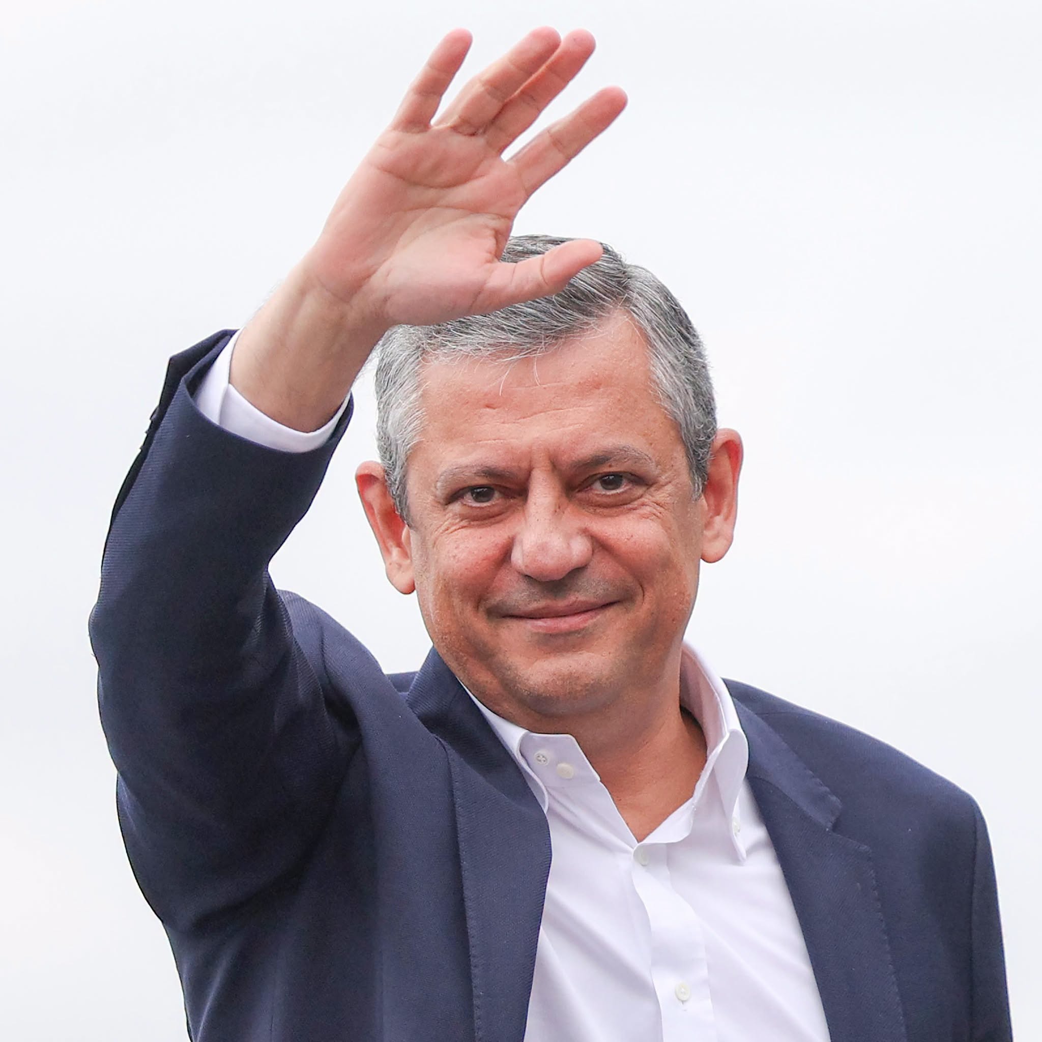 Özgür Özel’den Yeni Parti Mesajı: “Türkiye’yi Yönetmek İçin Kurduk”