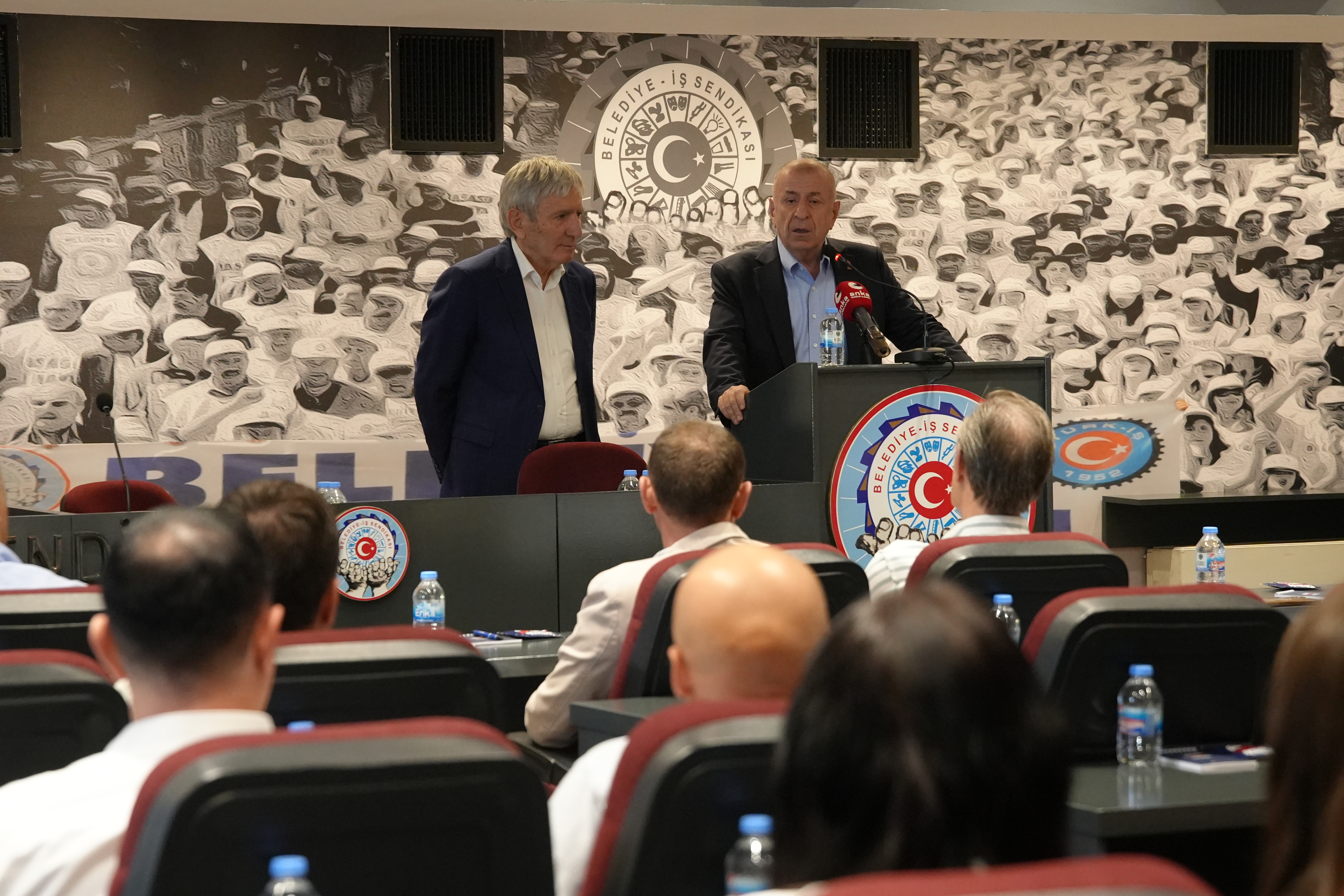 Ümit Özdağ’dan Çok Sert “İkinci Sevr” Çıkışı: “Türkiye En Ağır Tehdit Sürecini Yaşıyor”