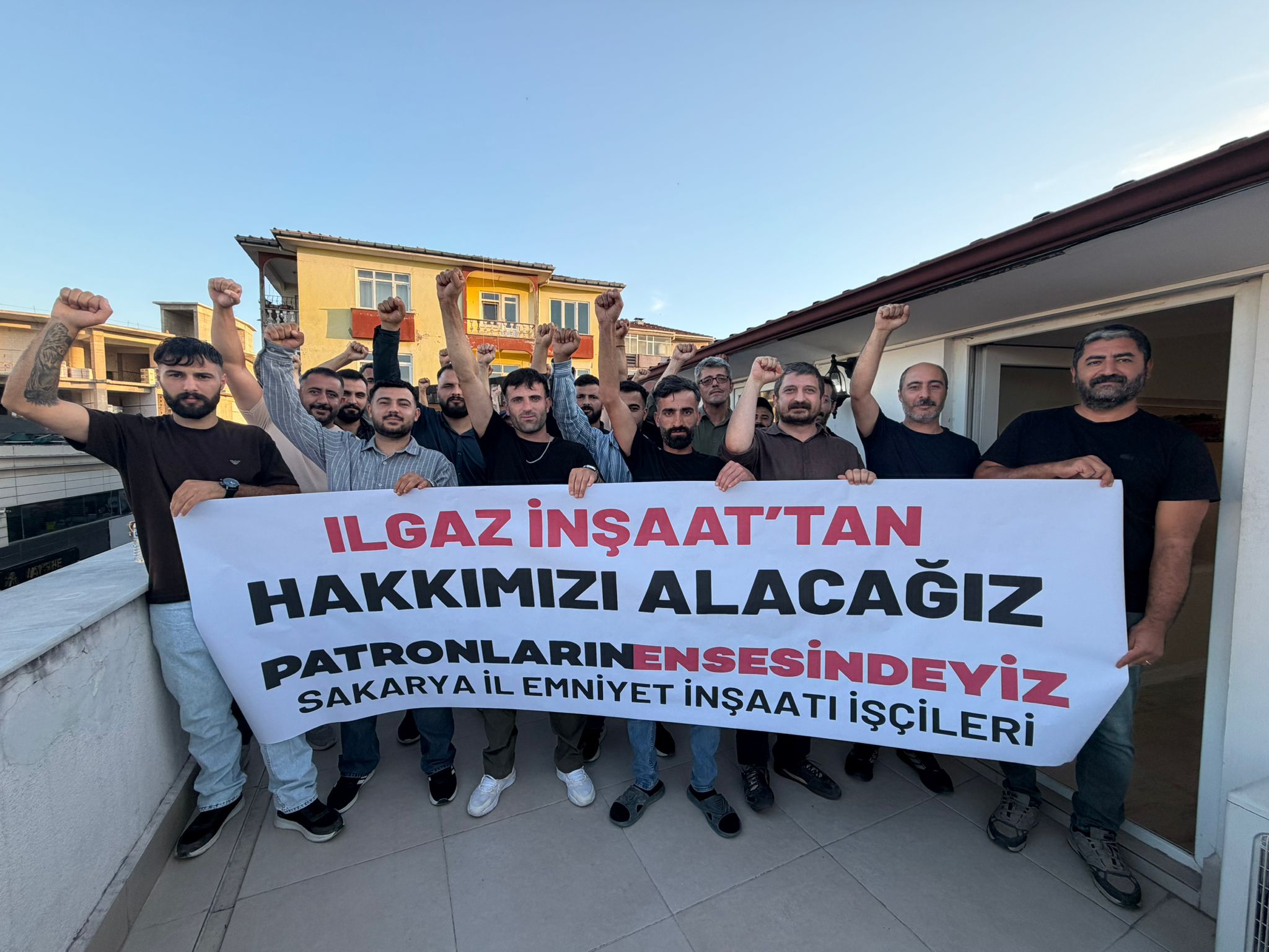 Sakarya’da İnşaat İşçilerinin Maaş Direnişinde Kritik Gelişme! Cuma Gününe Kadar Ödeme Sözü