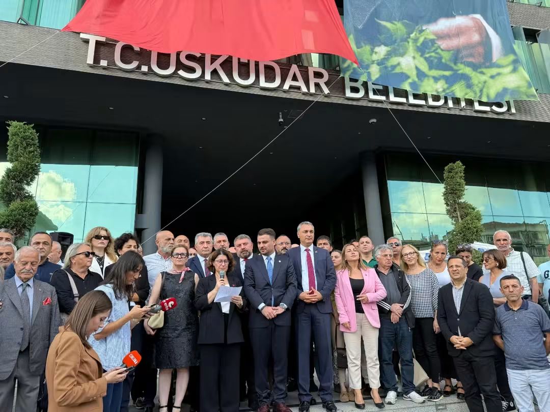 Necdet Saraç’tan Üsküdar Mesajı: “Üsküdar’ı Vermeyeceğiz!”