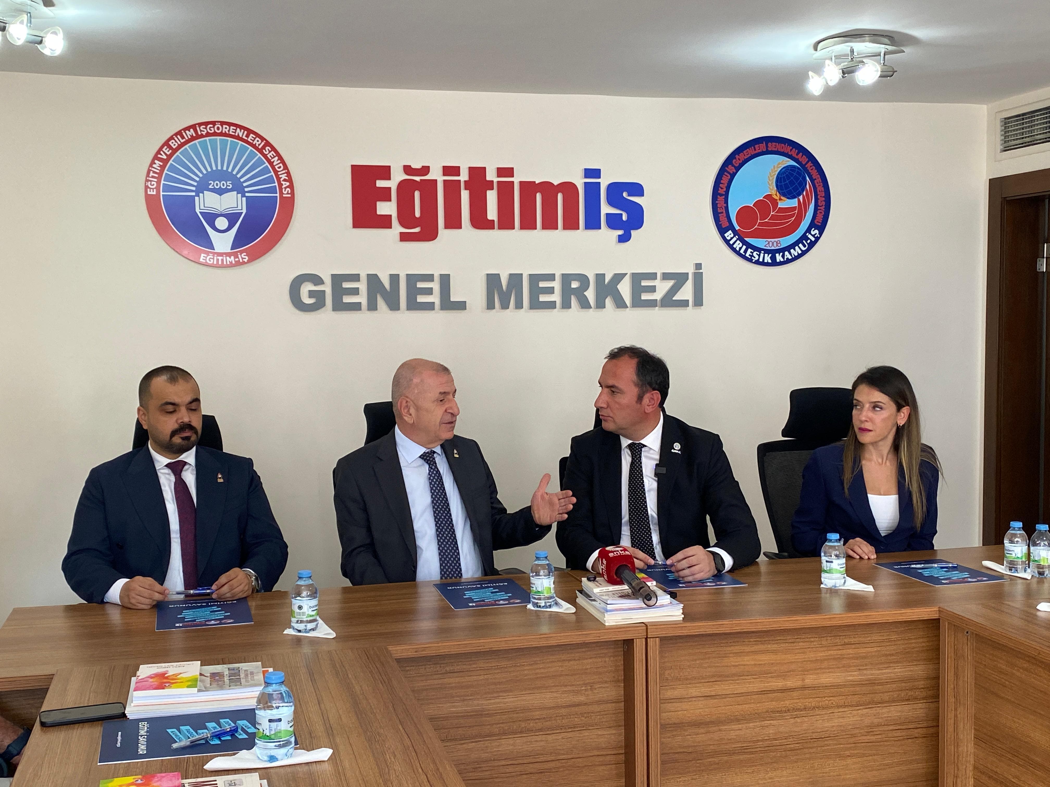 Ümit Özdağ’dan Öğretmenlere Çağrı: “İtirazınızı Dile Getirin”