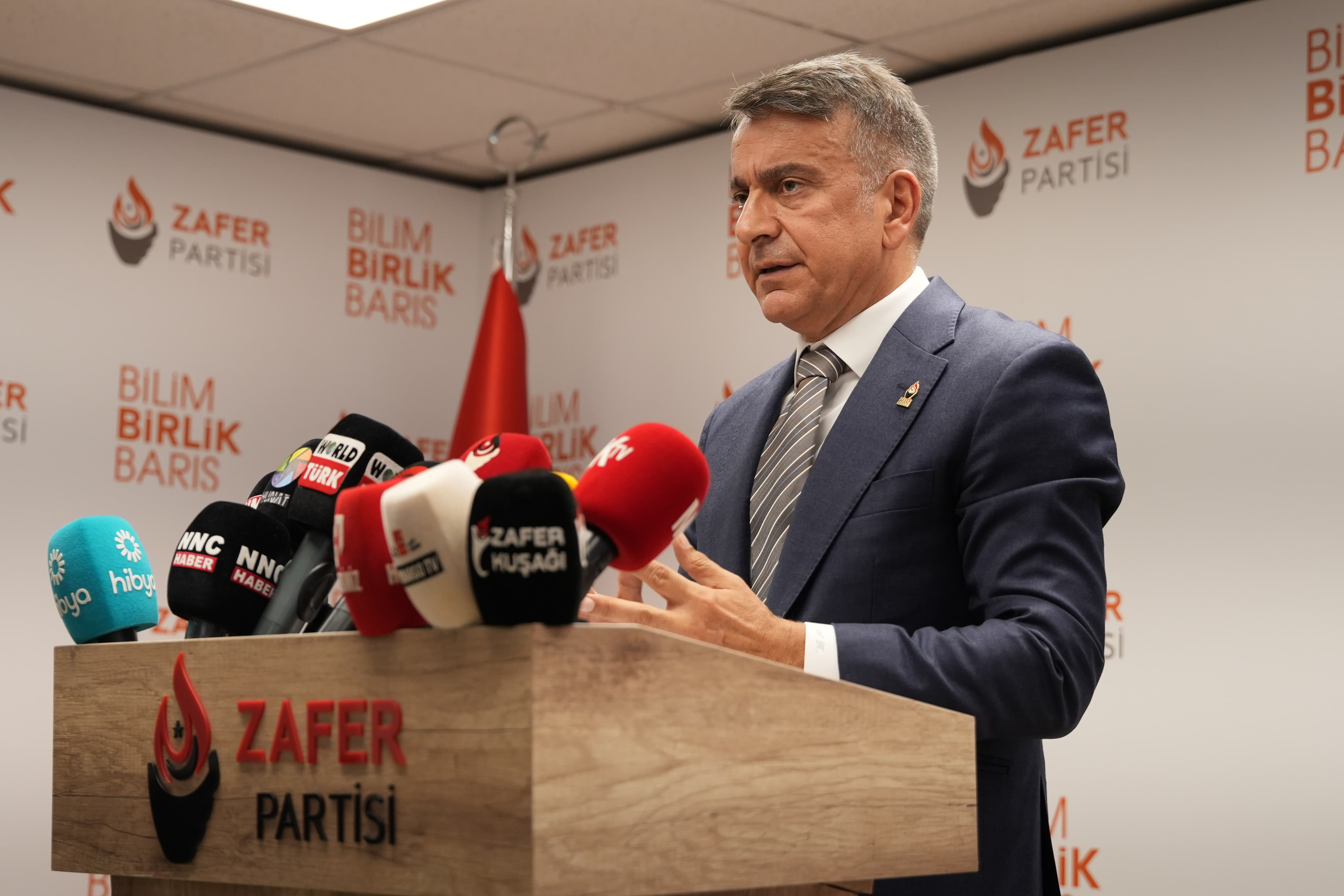 AZMİ KARAMAHMUTOĞLU’NDAN EĞİTİM VE GÜNDEM MESAJLARI: “HER BİR ÇOCUĞUMUZ TEK BAŞINA BİR VATANDIR”