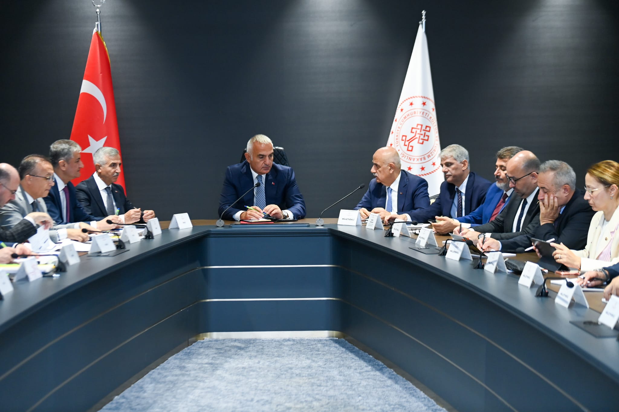 Bakan Ersoy Kahramanmaraş’ta Deprem Bölgesindeki Kültür Varlıkları İçin Çalışmaları Değerlendirdi