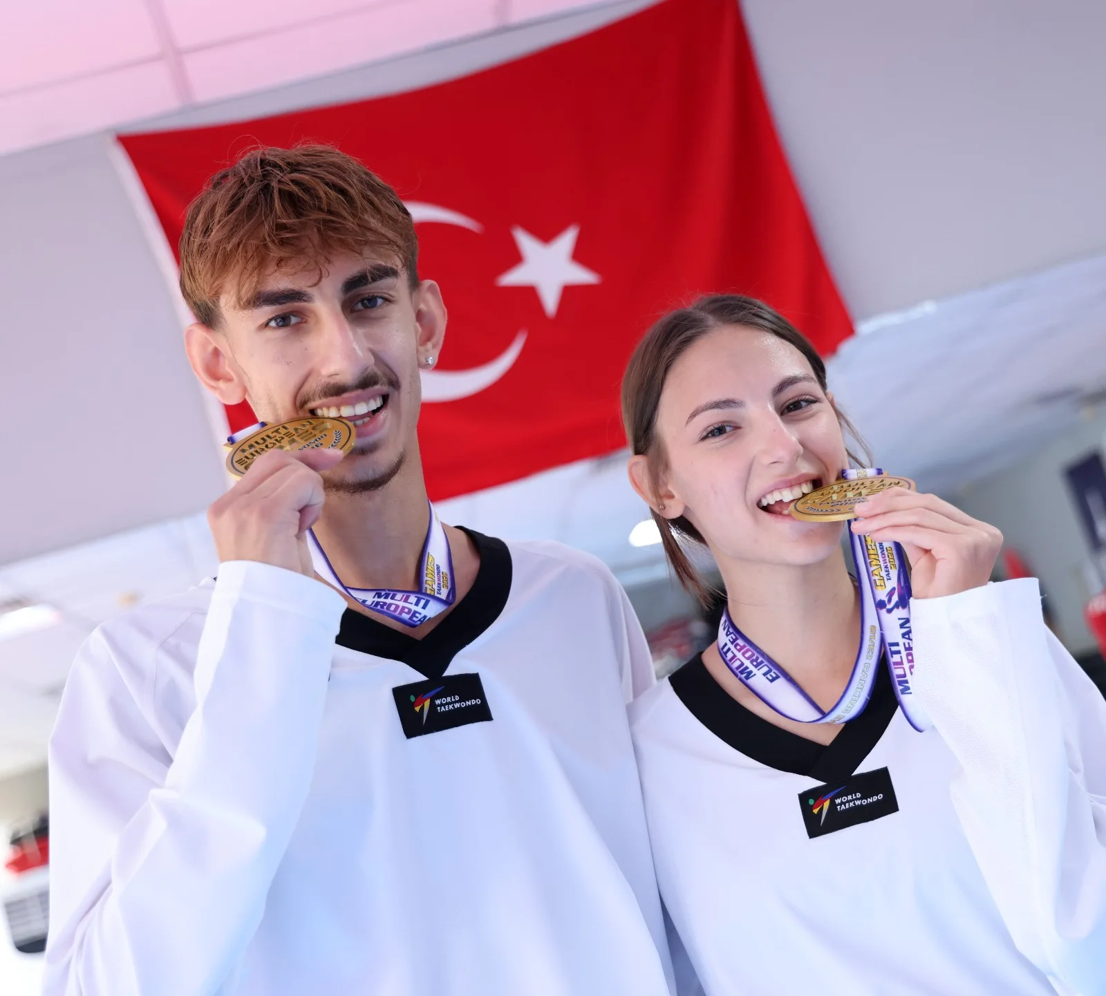 İzmir’in altın kardeşlerinden çifte madalya