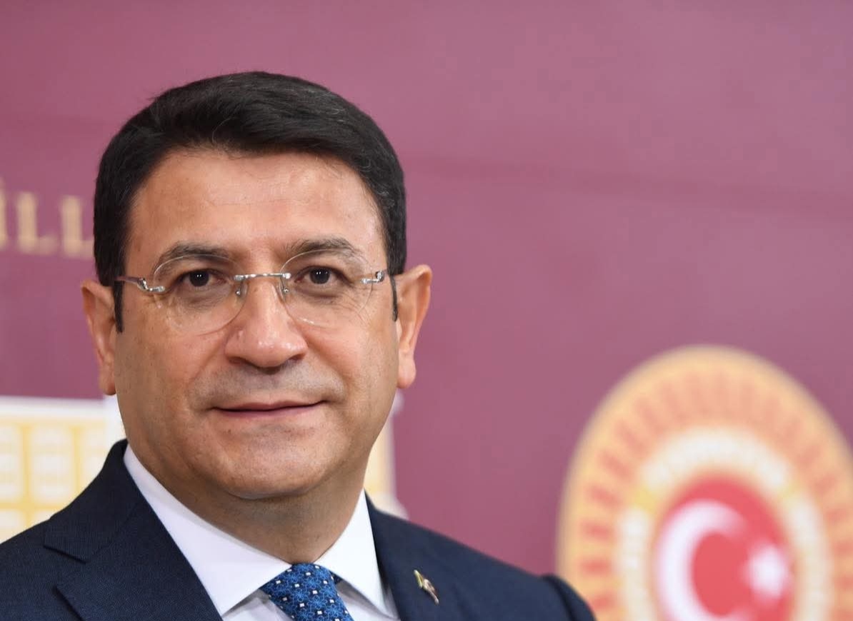 İdris Şahin’den “Yazar Kasa” Hatırlatması: “Yıllar Önce Siyaseti Yerinden Oynatmıştı”