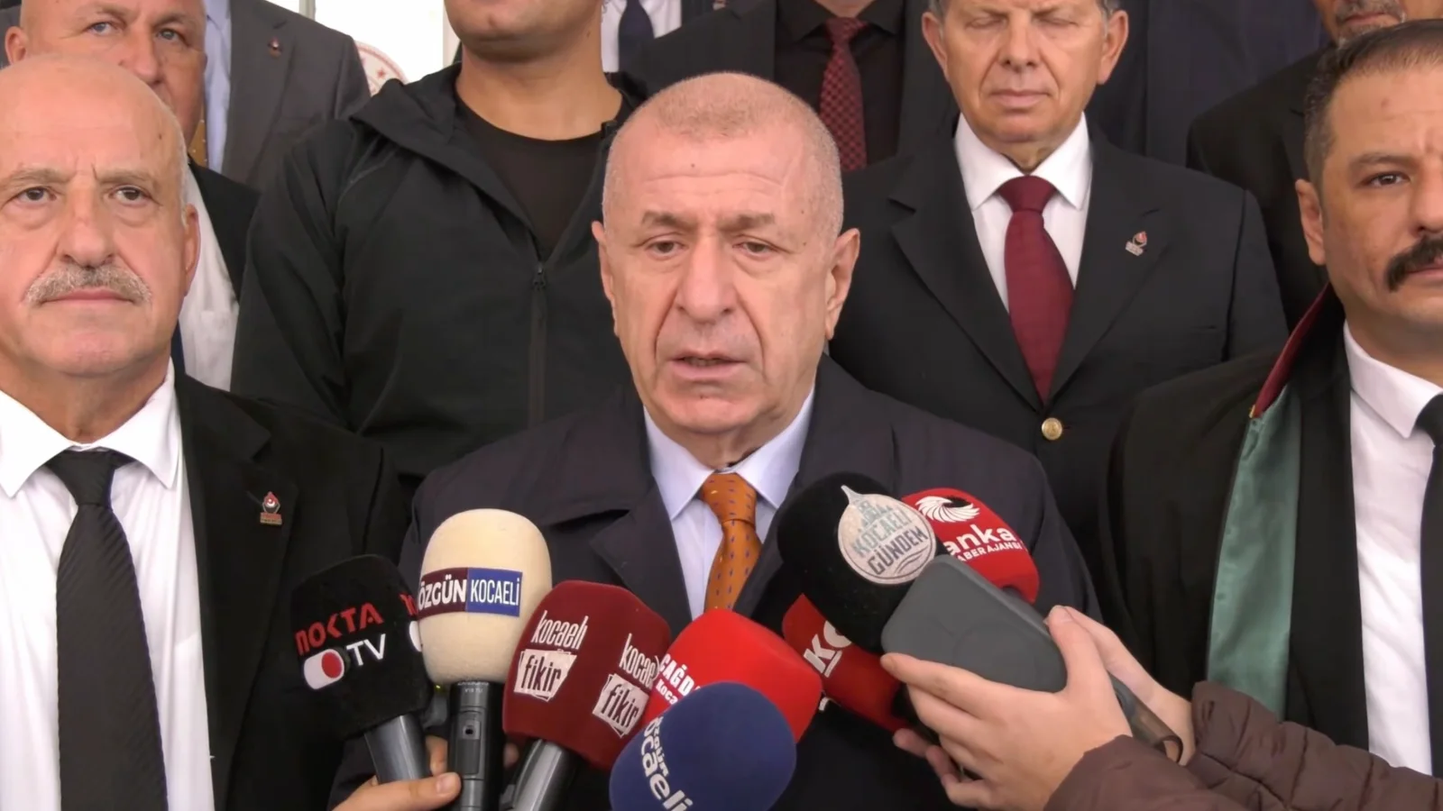 Ümit Özdağ’ın Şevki Yılmaz Davasında Suç Vasfı Değişti: Duruşma 4 Kasım’a Ertelendi