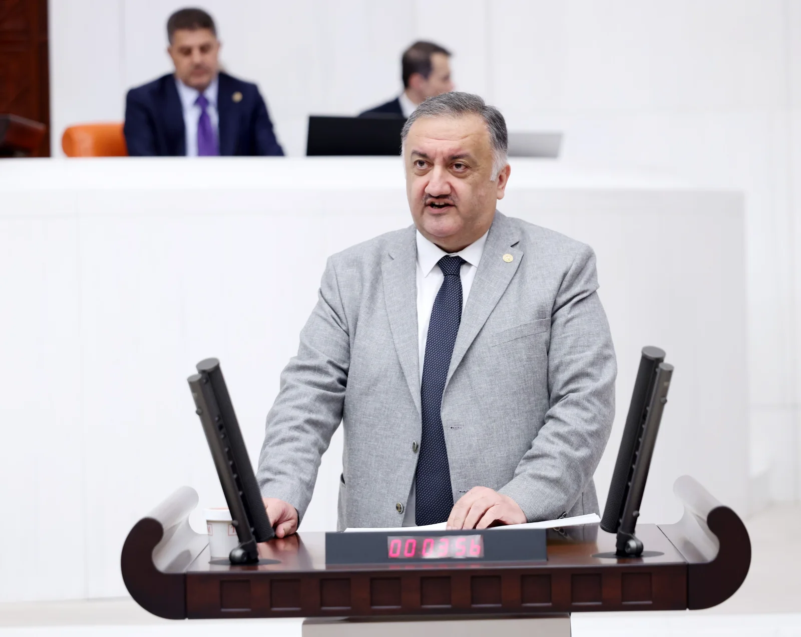 Hasan Karal: “Fon soruşturmasında doğru olan yapılıyor; aynı hassasiyet neden herkese gösterilmiyor?”