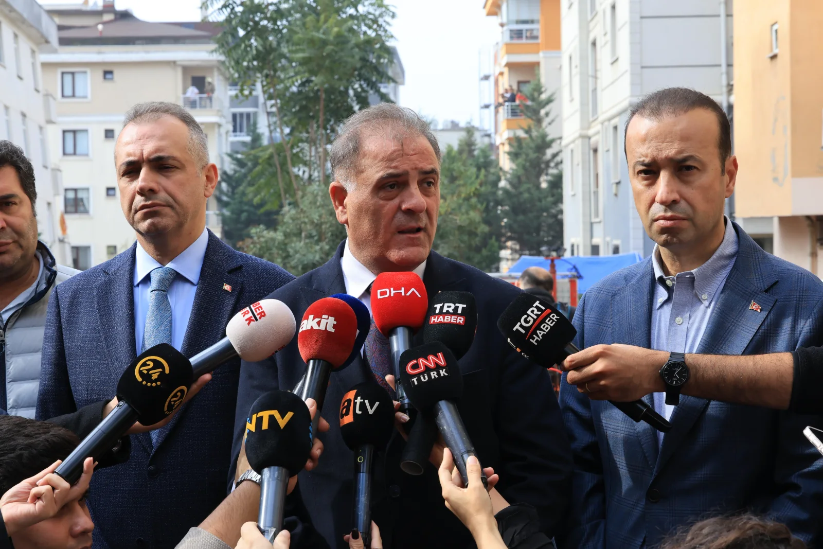 Maltepe’de 7 Katlı Bina Çöktü: İBB Başkanvekili Nuri Aslan’dan Kentsel Dönüşüm Çağrısı