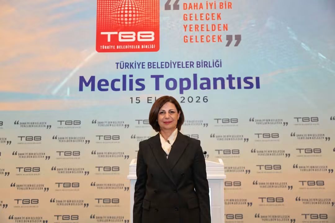 Ayşe Ünlüce 417 Oyla Başkan Vekili Seçildi: “Kazanan Türkiye’mizin Tüm Belediyeleridir!”
