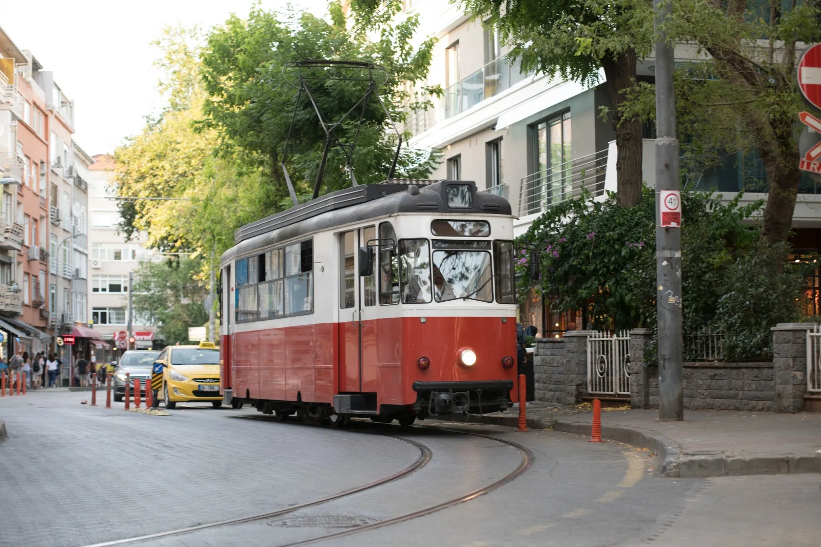 Kadıköy-Moda Tramvay Hattı’nda Bakım Başlıyor: Seferlere Geçici Ara Verilecek