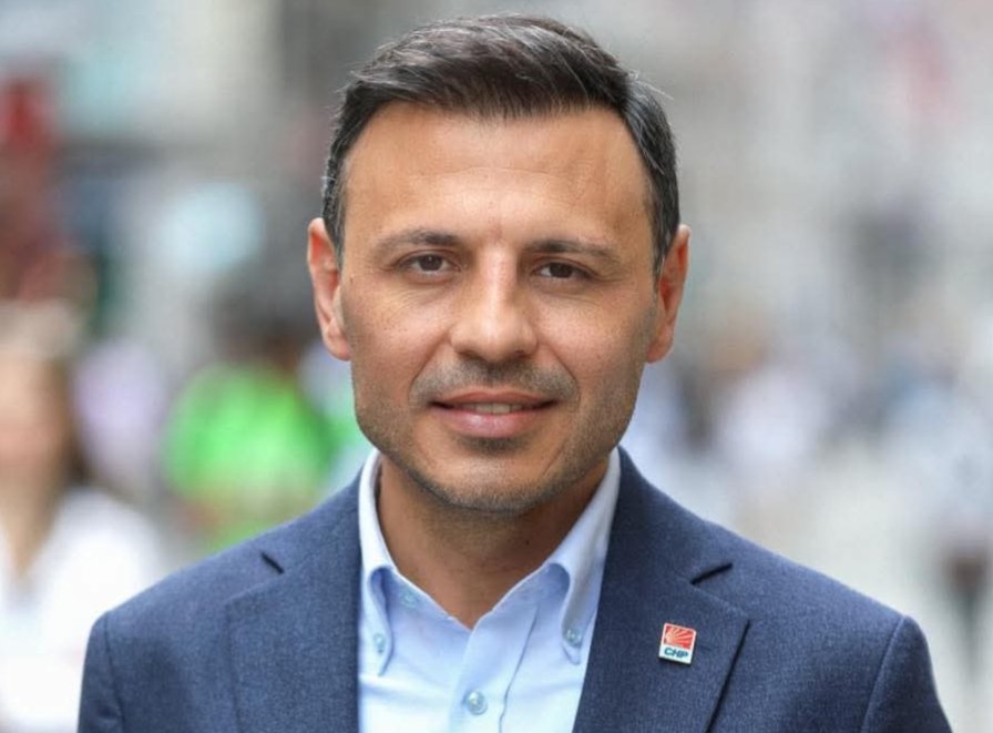 YENİ Parti İstanbul ön seçiminde 74 bin 644 oy alan Özgür Çelik il başkanı seçildi. Şile’de 870 üyeden 566’sı oy kullandı.