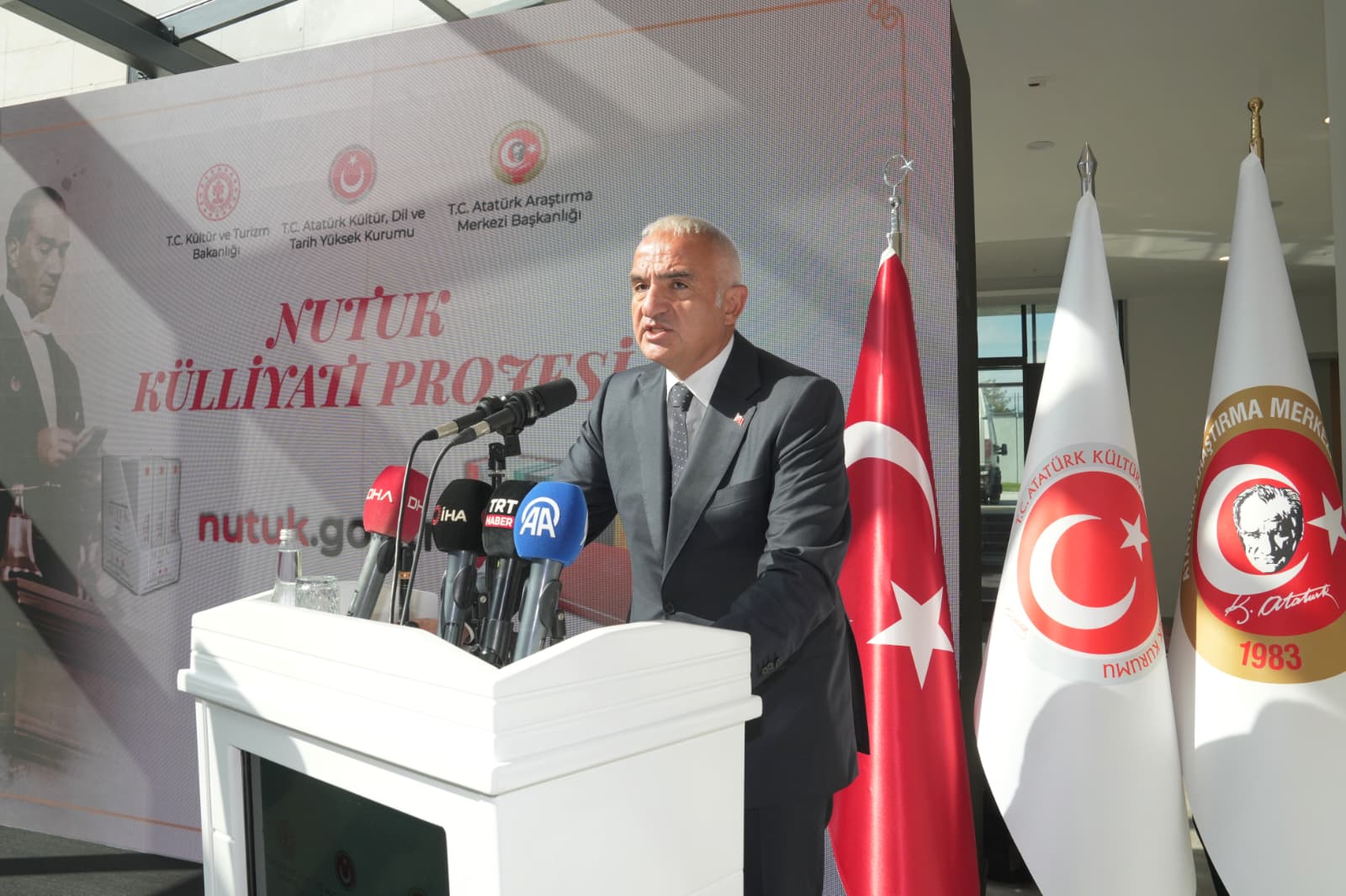 Nutuk Külliyatı Tanıtıldı: Atatürk’ün Eseri 8 Dilde ve Dijital Platformda Erişime Açılıyor