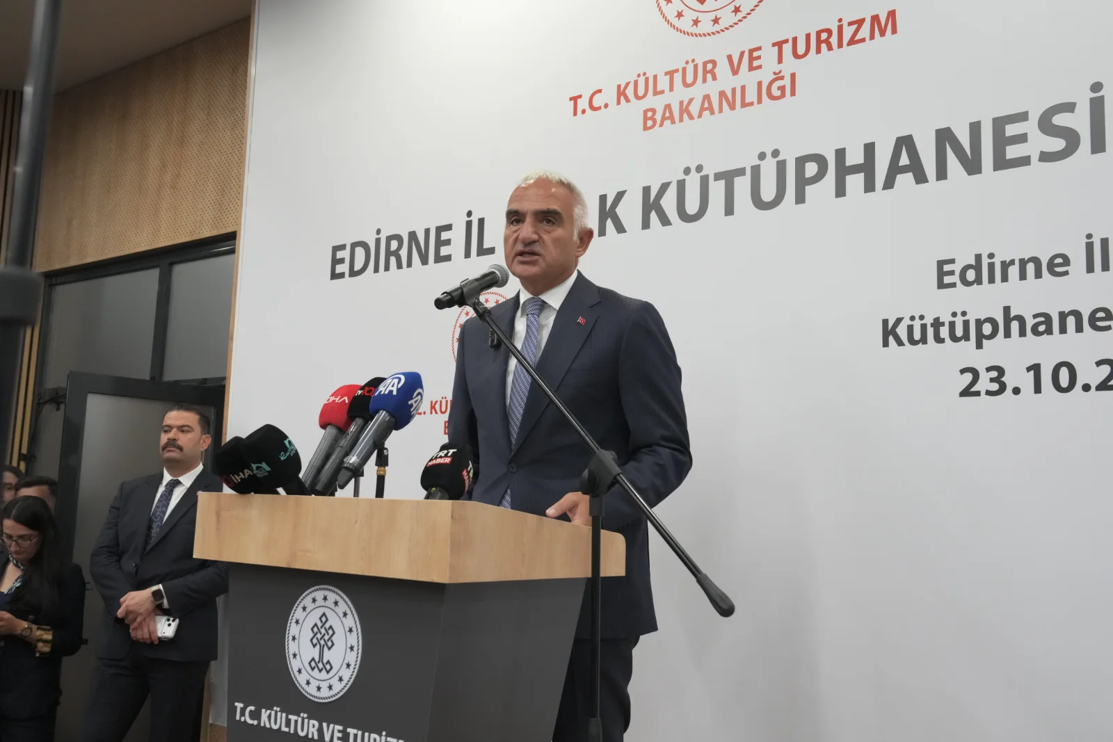 EDİRNE’YE İKİ BÜYÜK ESER! 160 BİN KİTAP KAPASİTELİ KÜTÜPHANE VE MURADİYE MEVLEVİHÂNESİ AÇILDI