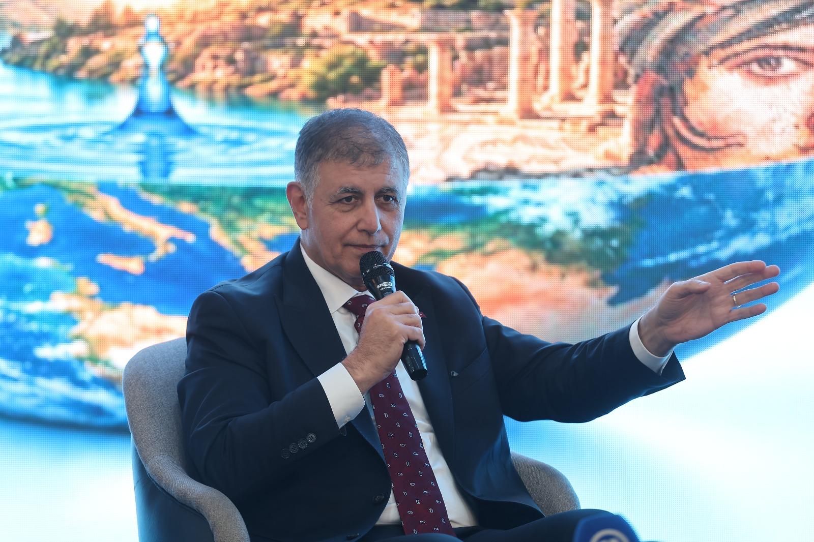 CEMİL TUGAY’DAN İKLİM KRİZİNE KARŞI ÇAĞRI! “SİHİRLİ KELİME VERİMLİLİK”