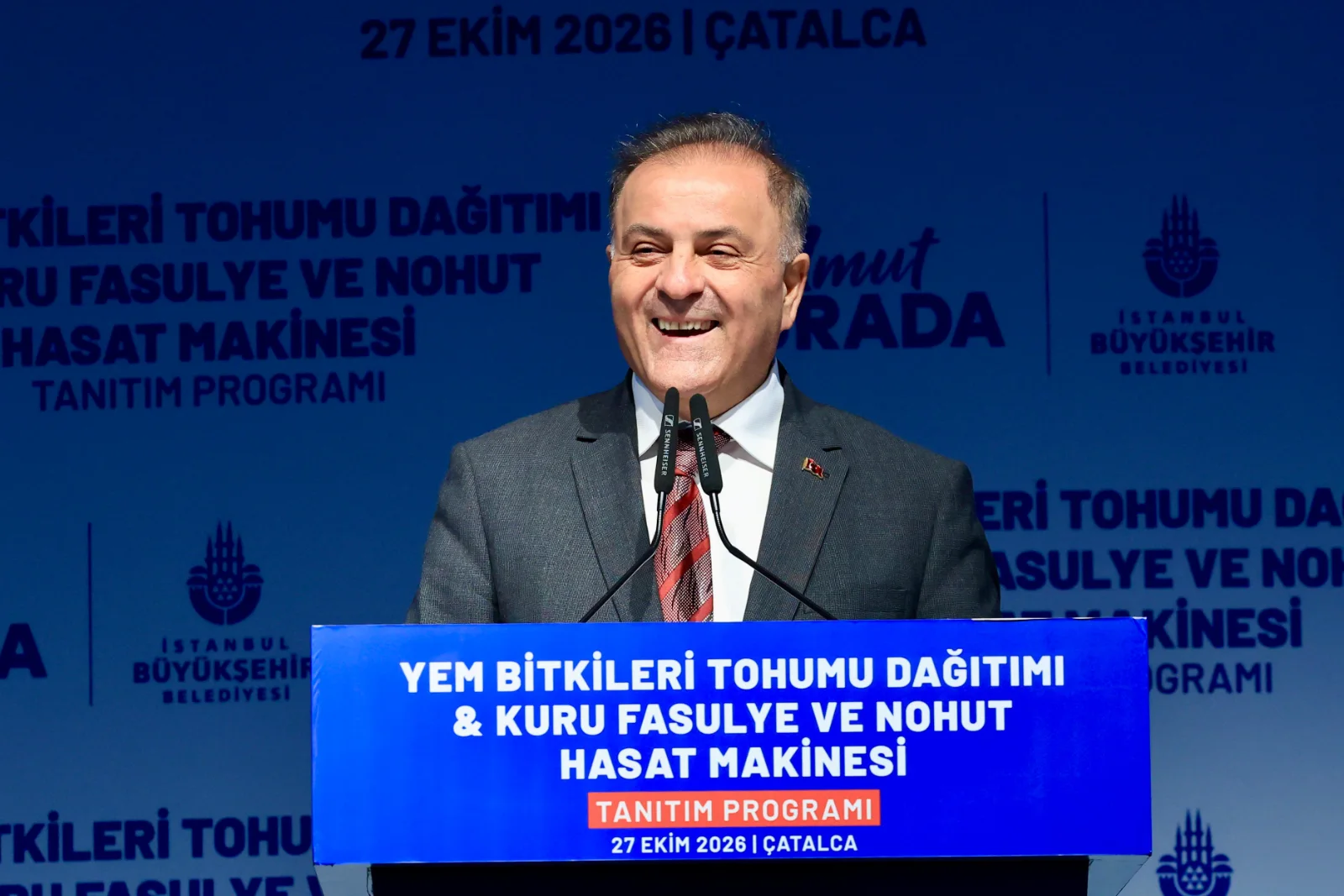 İBB’den Çatalca ve Silivri Çiftçilerine Tohum ve Hasat Makinesi Desteği
