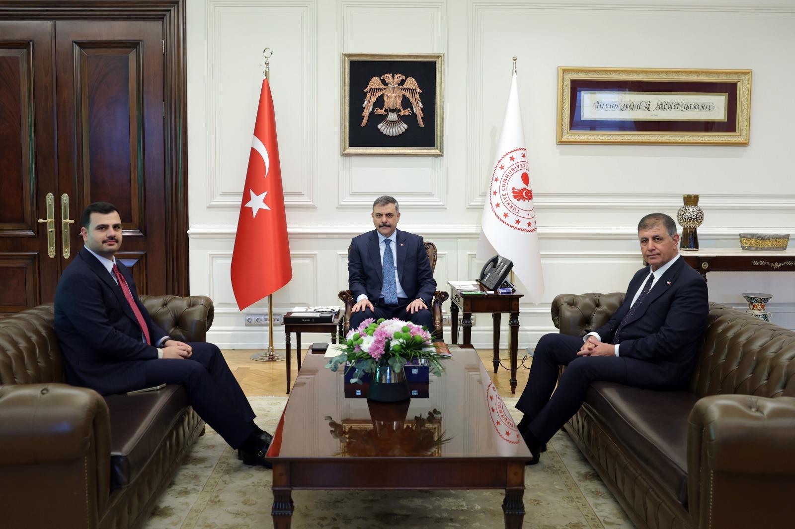 Cemil Tugay’dan Ankara’da Kritik Temaslar: İzmir’in Öncelikleri Masaya Yatırıldı